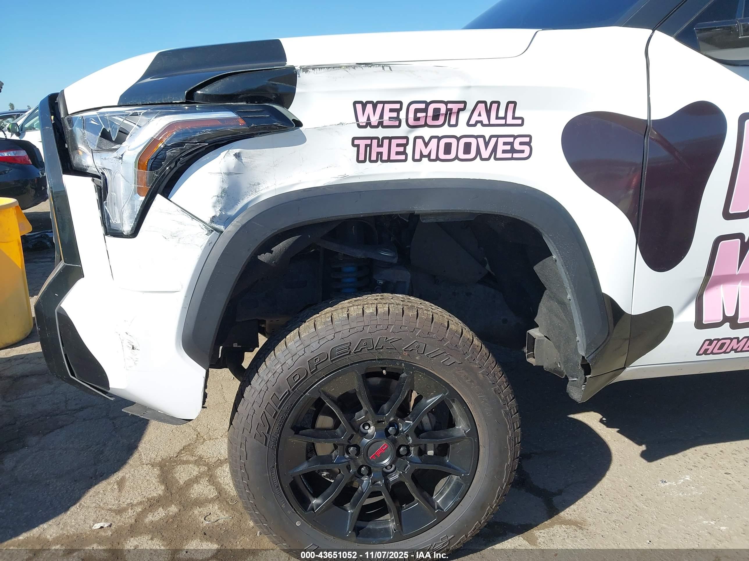 TOYOTA TUNDRA image 6