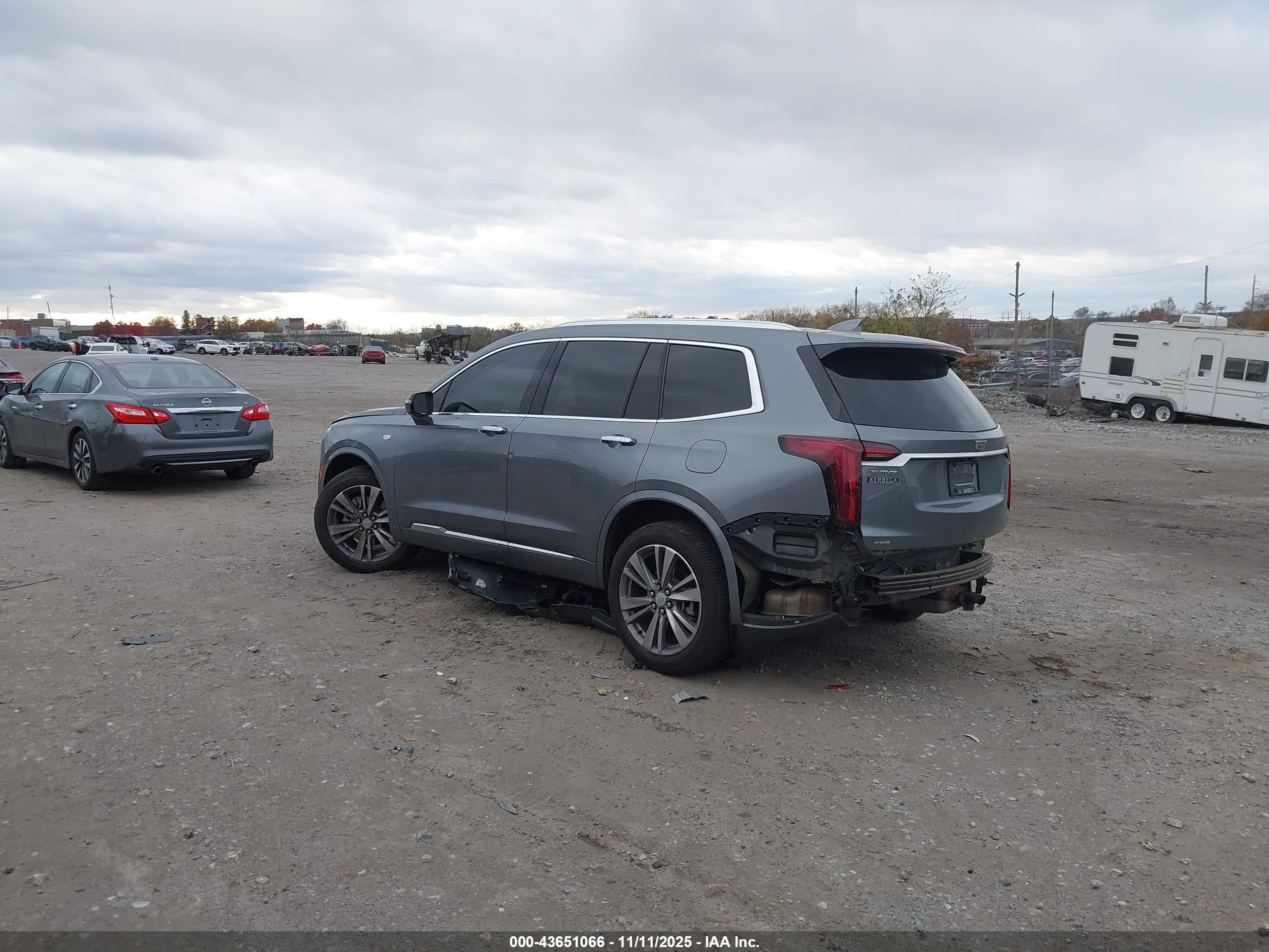 CADILLAC XT6 image 3