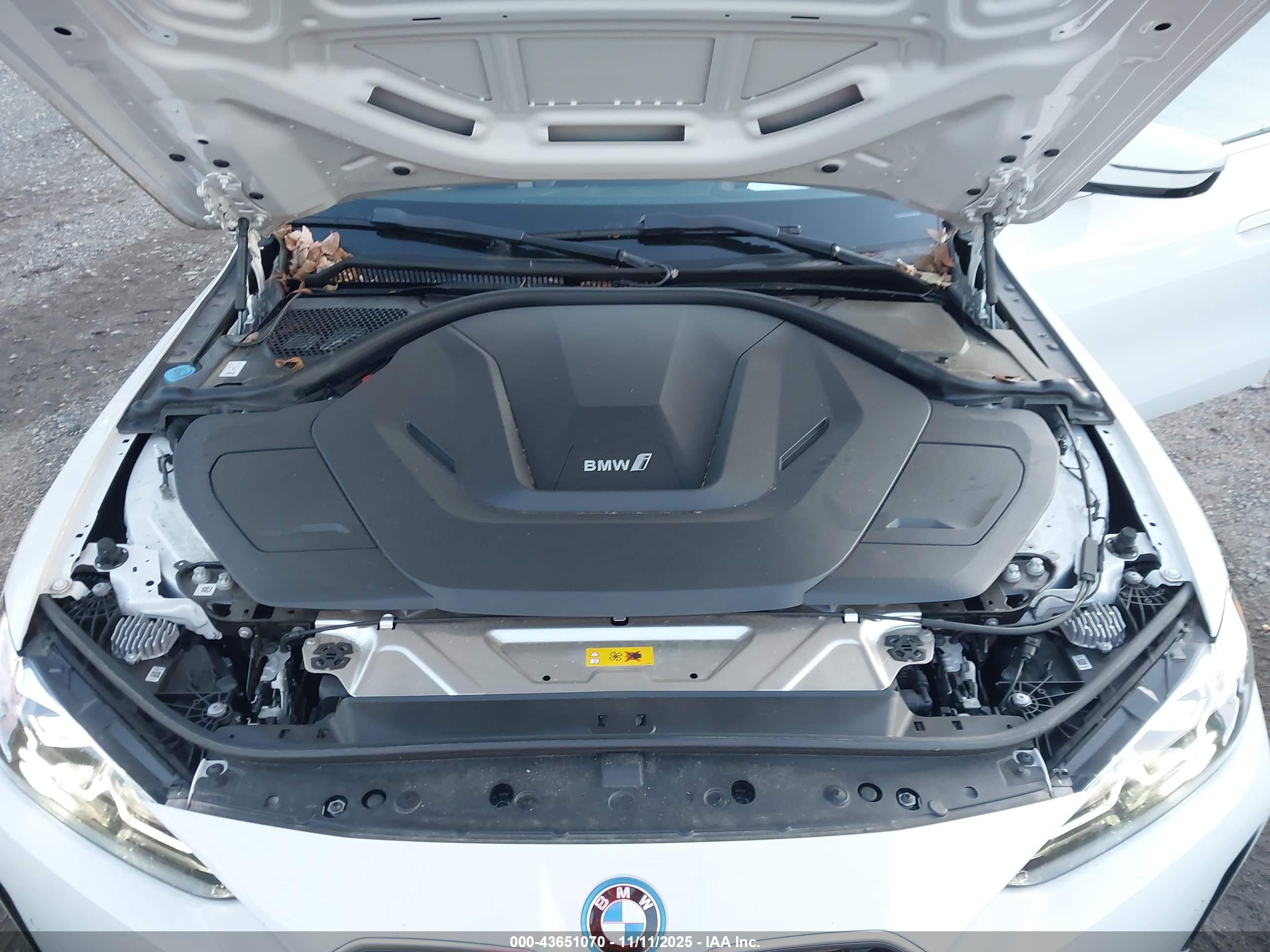 BMW I4 image 10