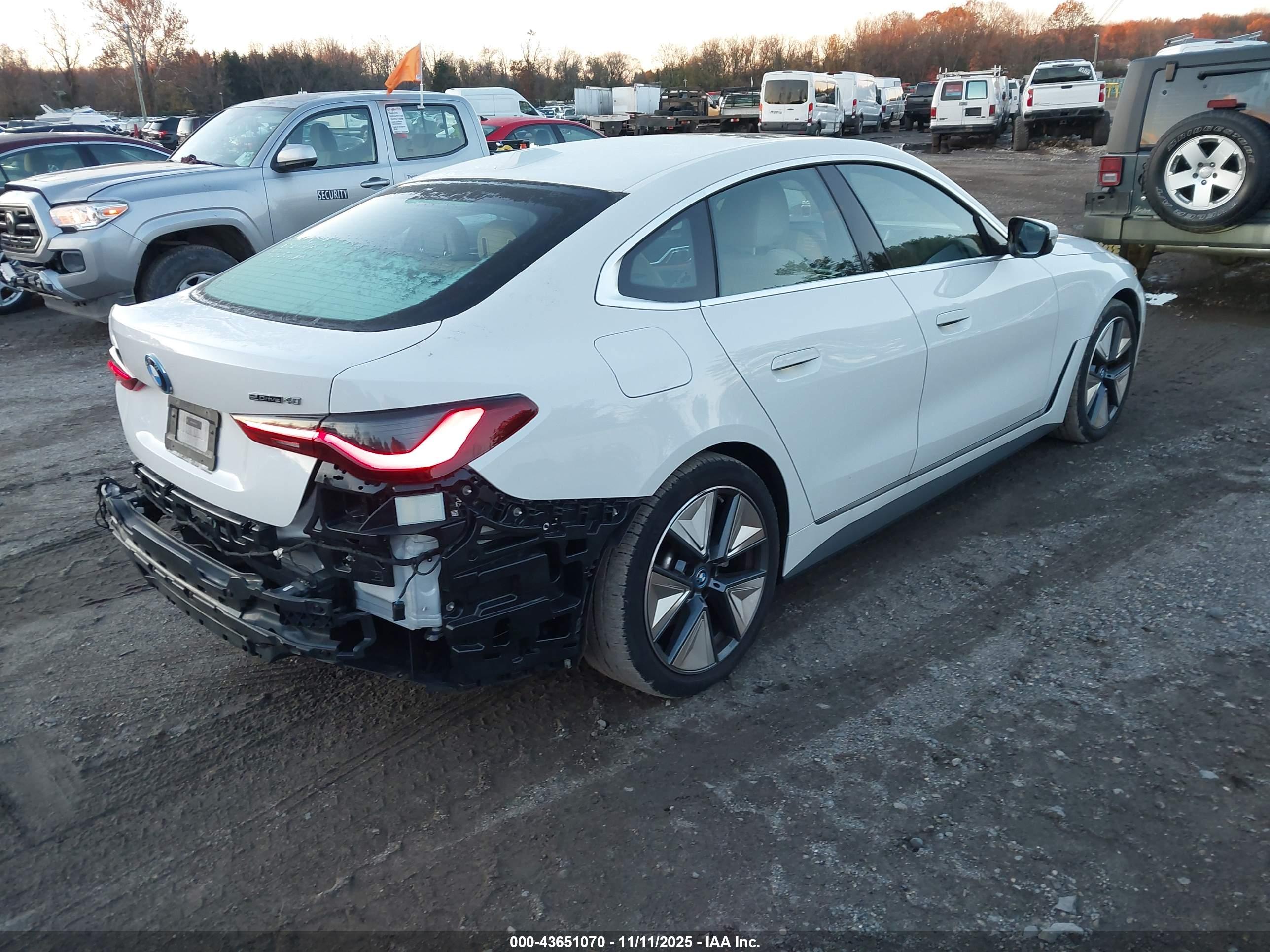 BMW I4 image 4