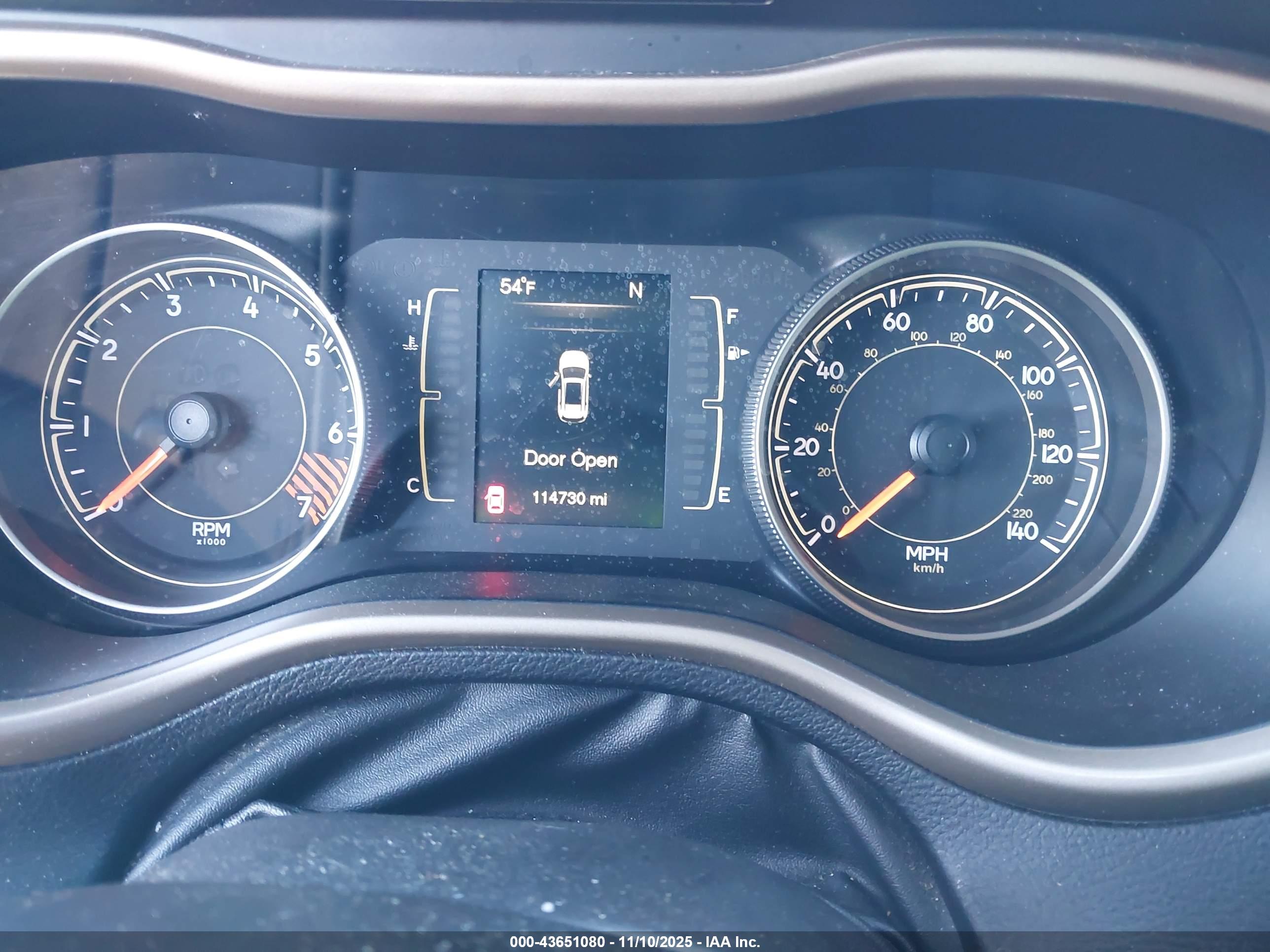 JEEP CHEROKEE image 7