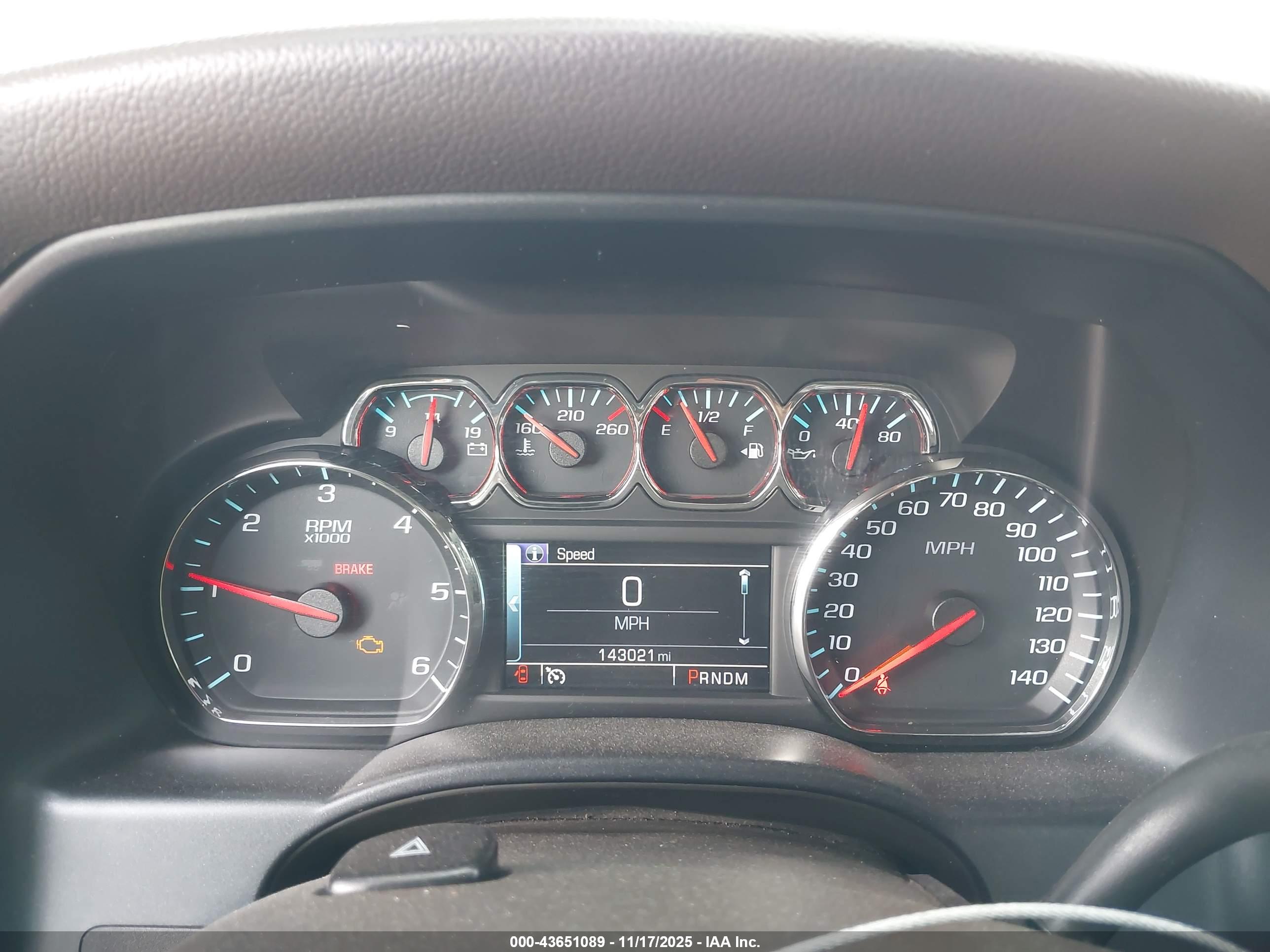 CHEVROLET SILVERADO image 7