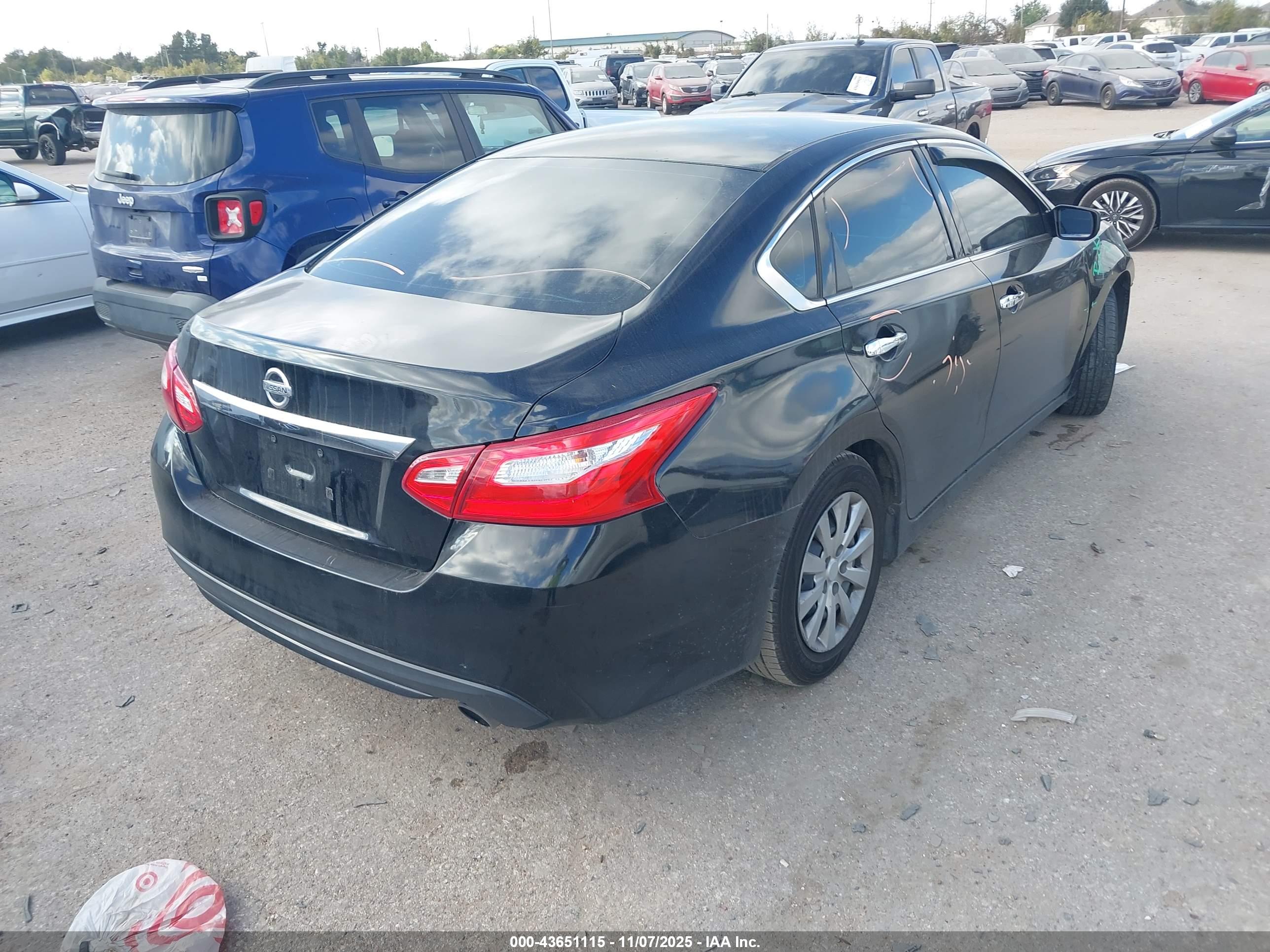NISSAN ALTIMA image 4