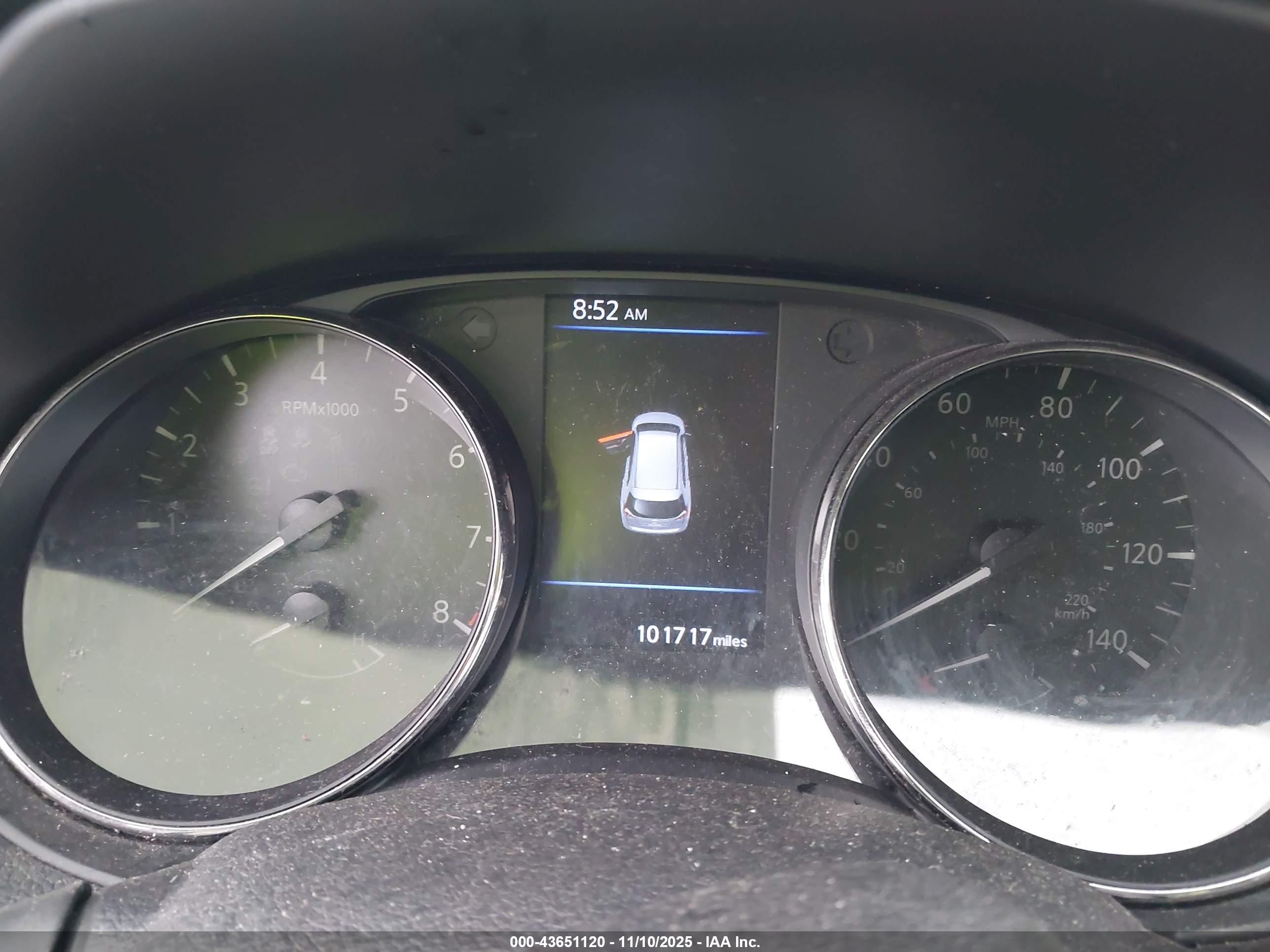 NISSAN ROGUE image 7