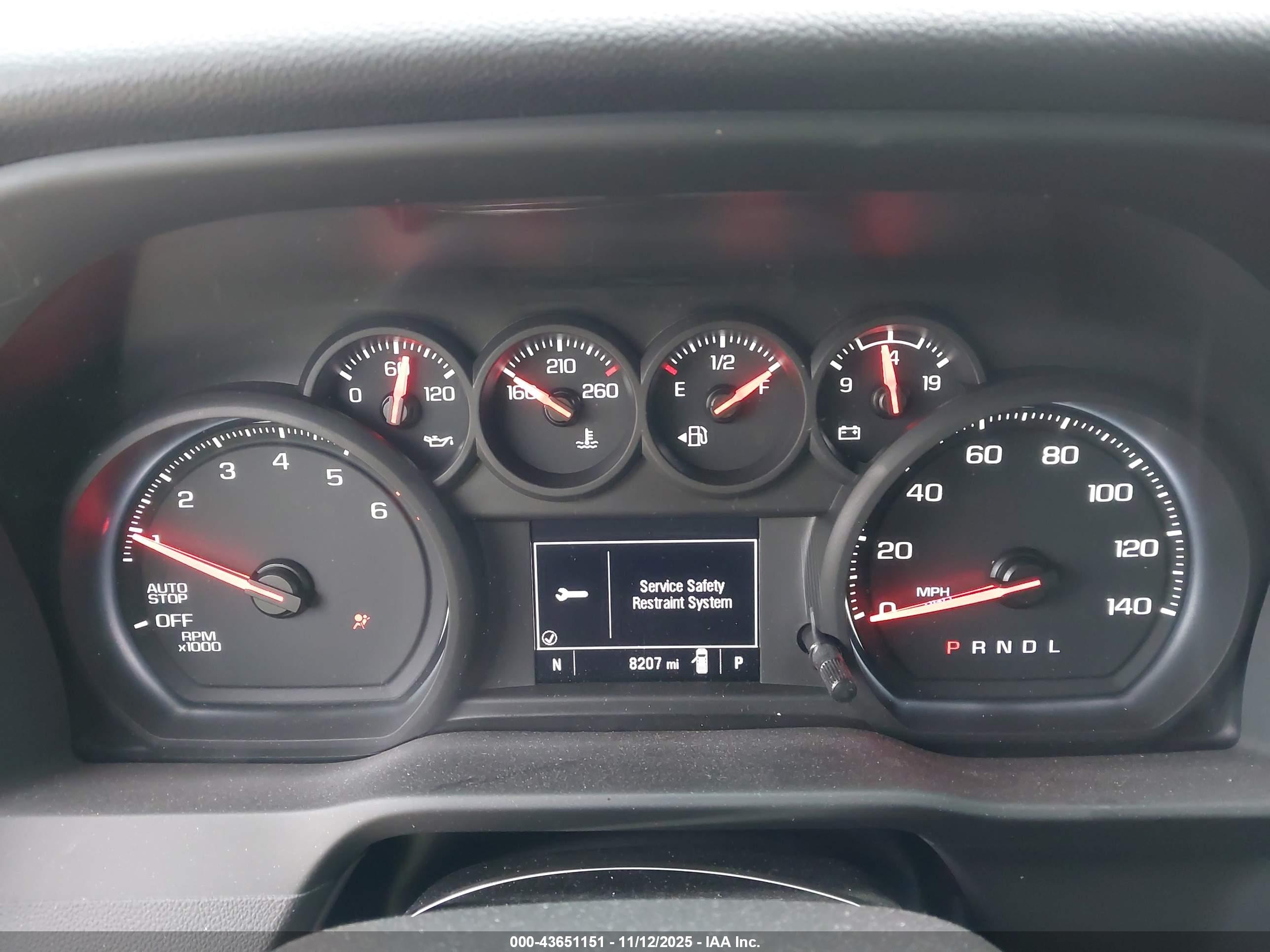 CHEVROLET SILVERADO image 7