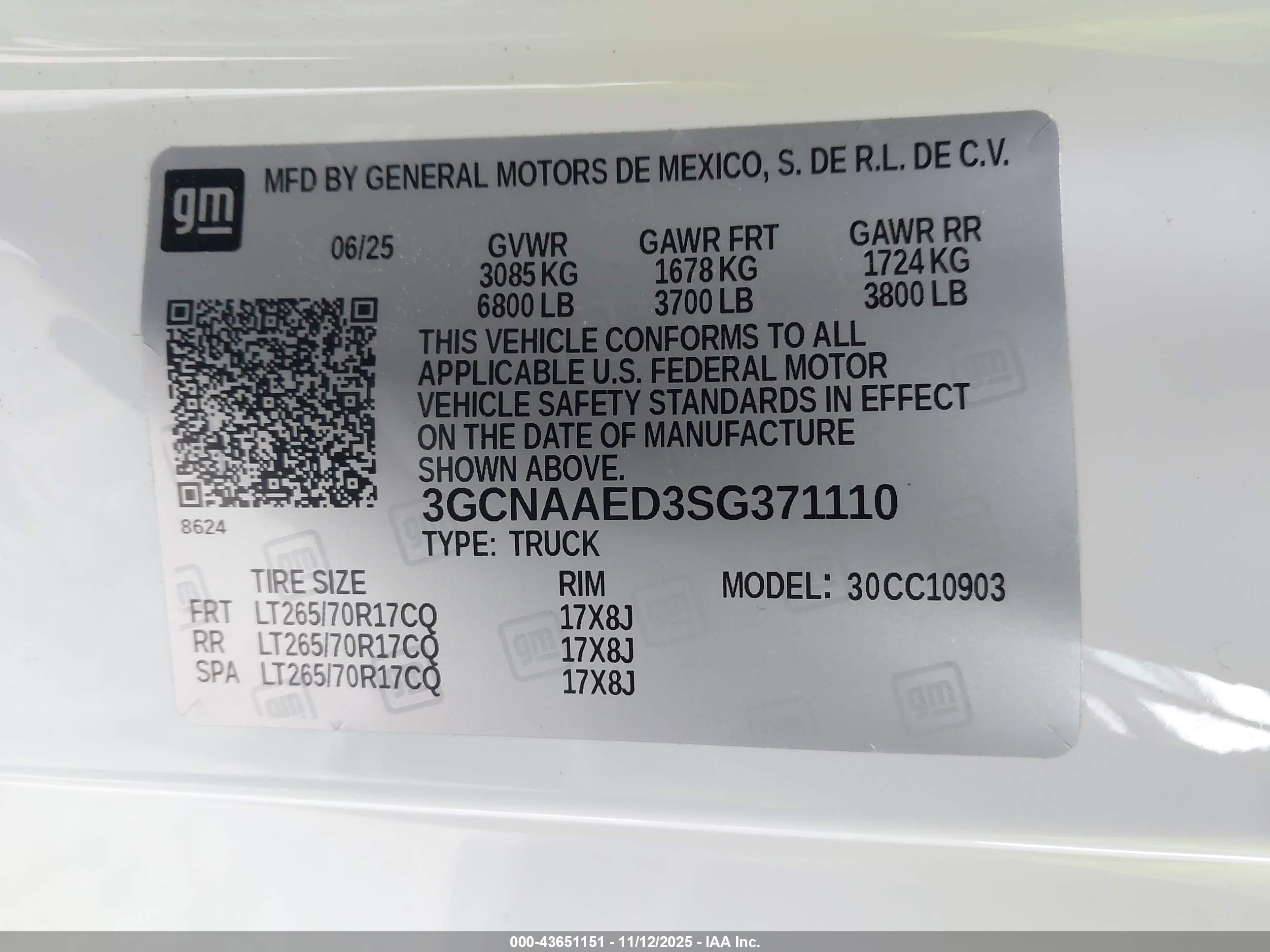 CHEVROLET SILVERADO image 9