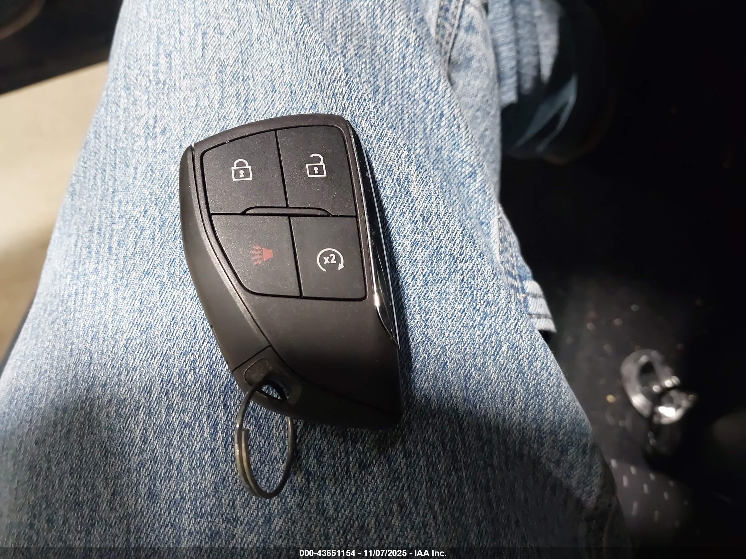 CHEVROLET EQUINOX image 11