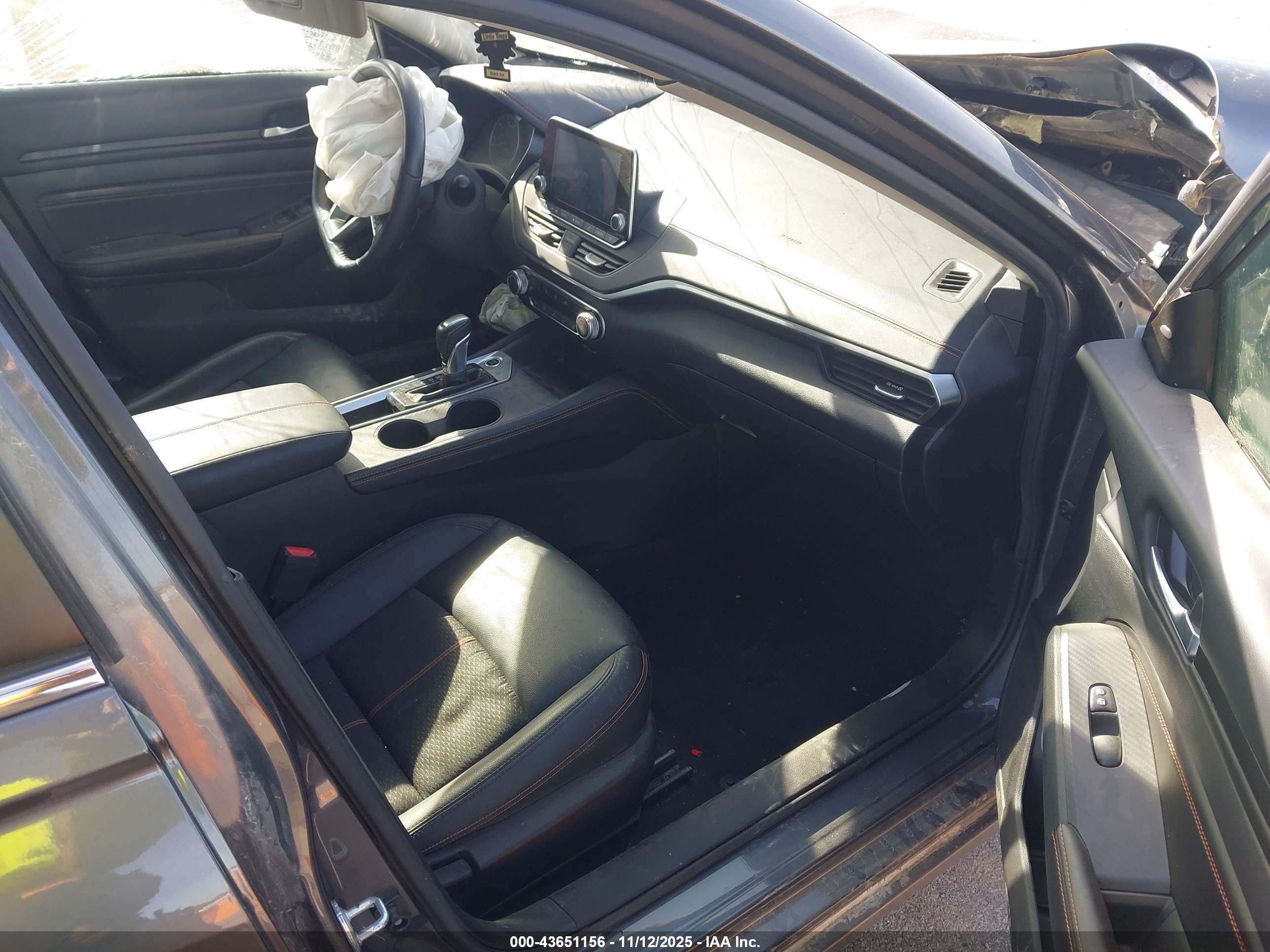 NISSAN ALTIMA image 5