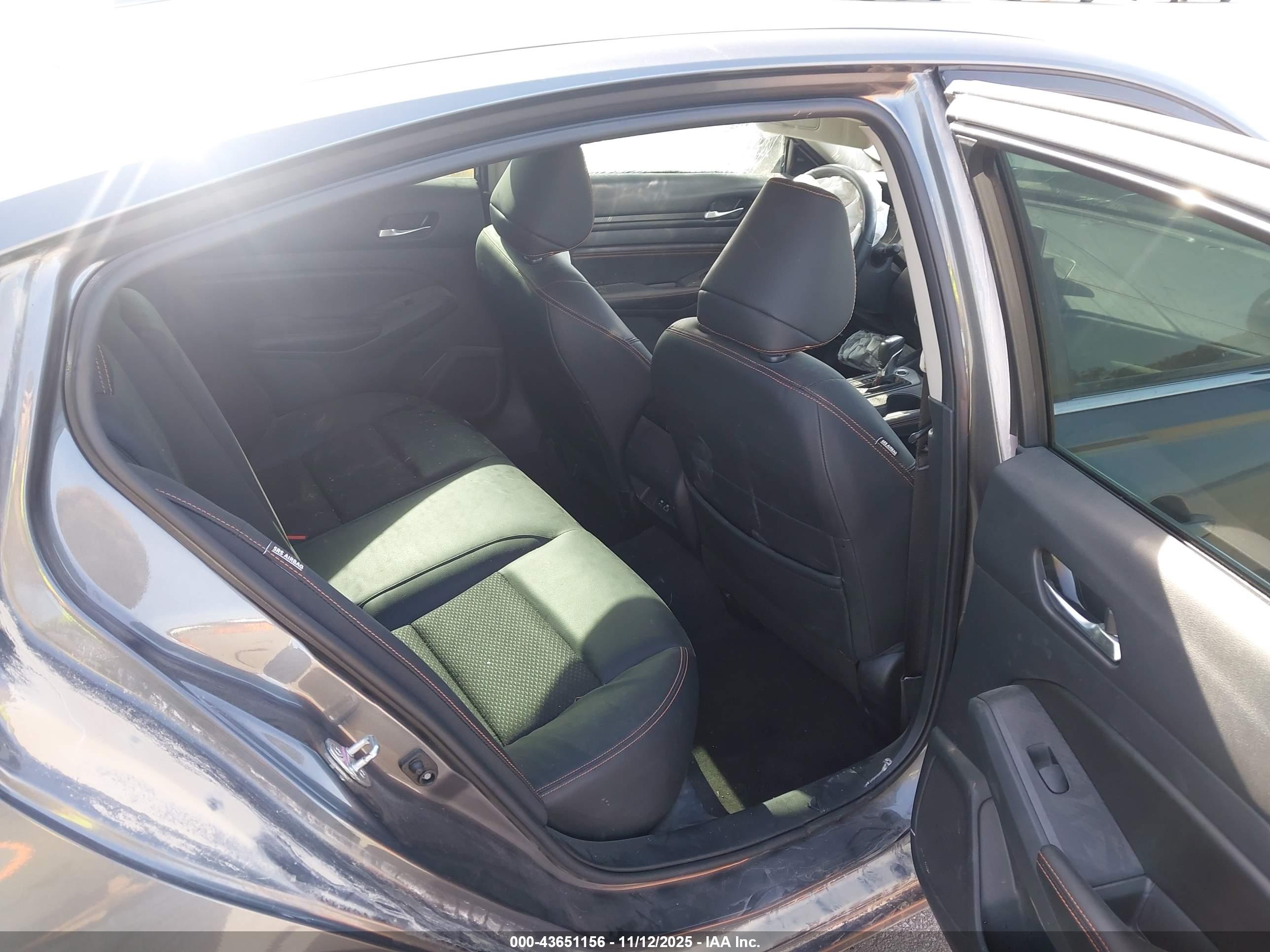 NISSAN ALTIMA image 8