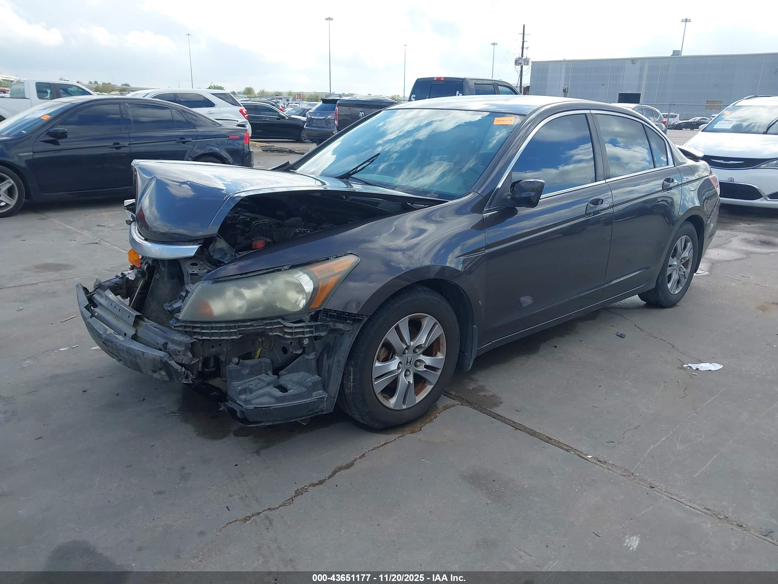 HONDA ACCORD image 2