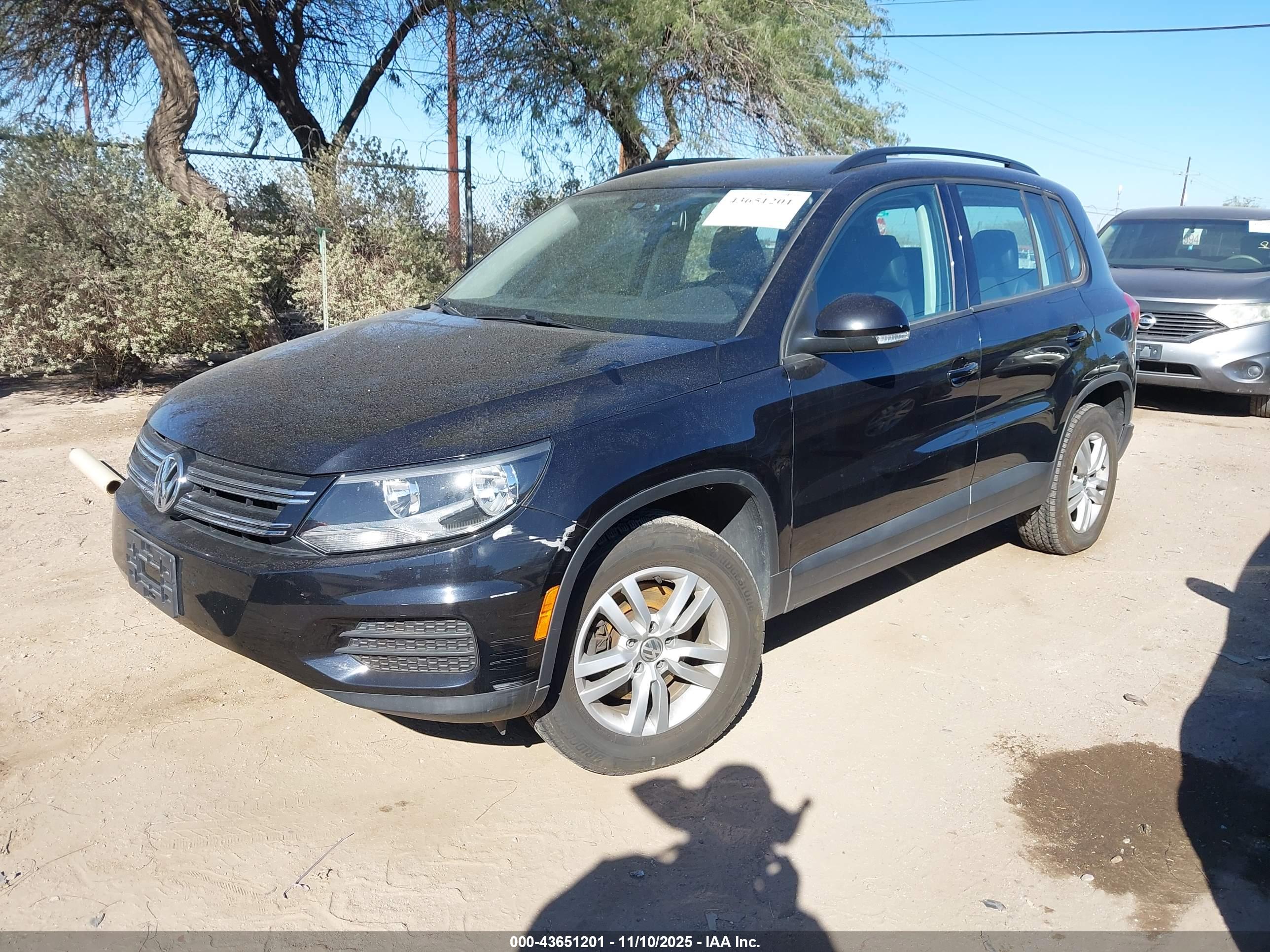 VOLKSWAGEN TIGUAN image 2
