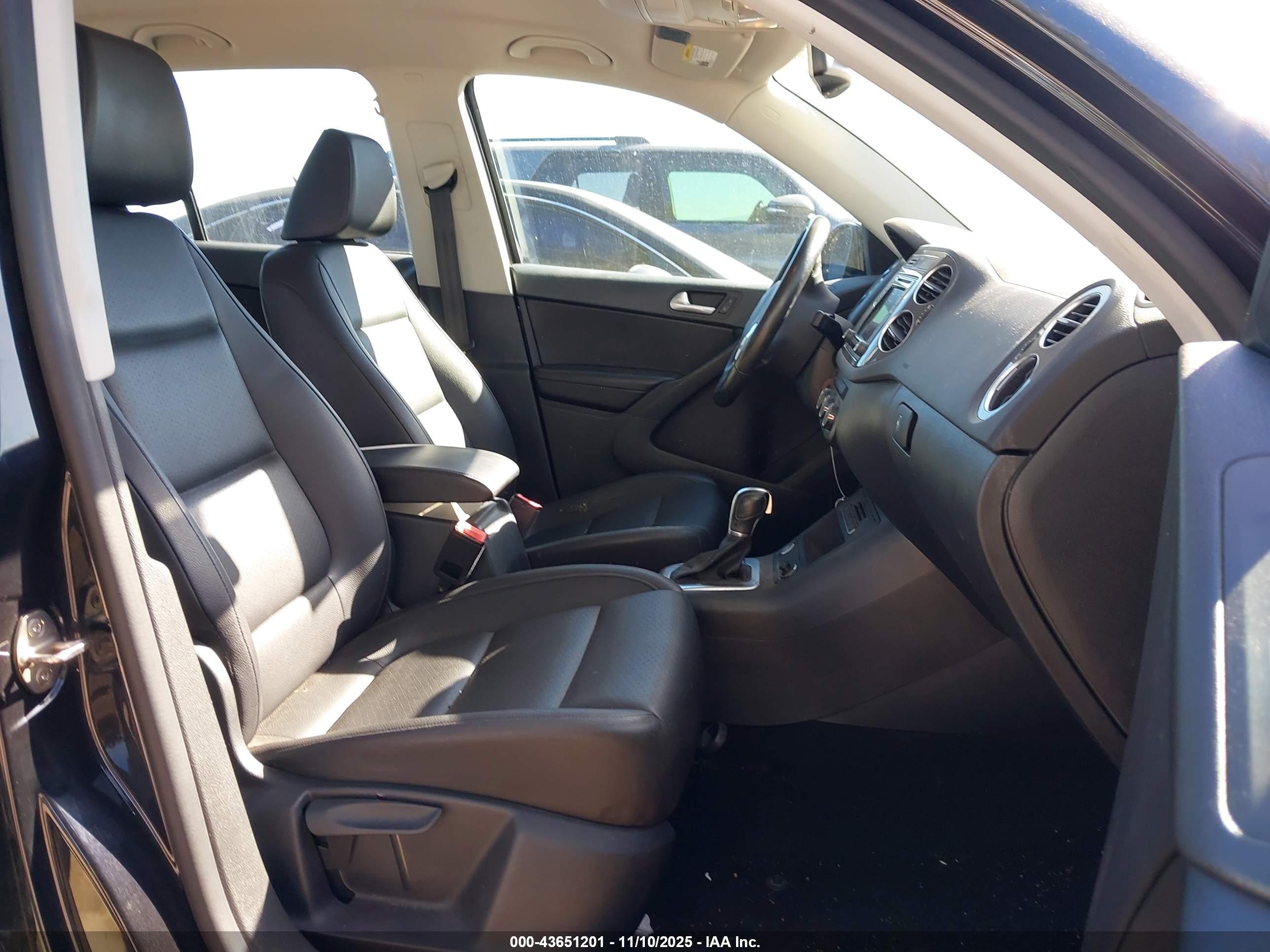 VOLKSWAGEN TIGUAN image 5
