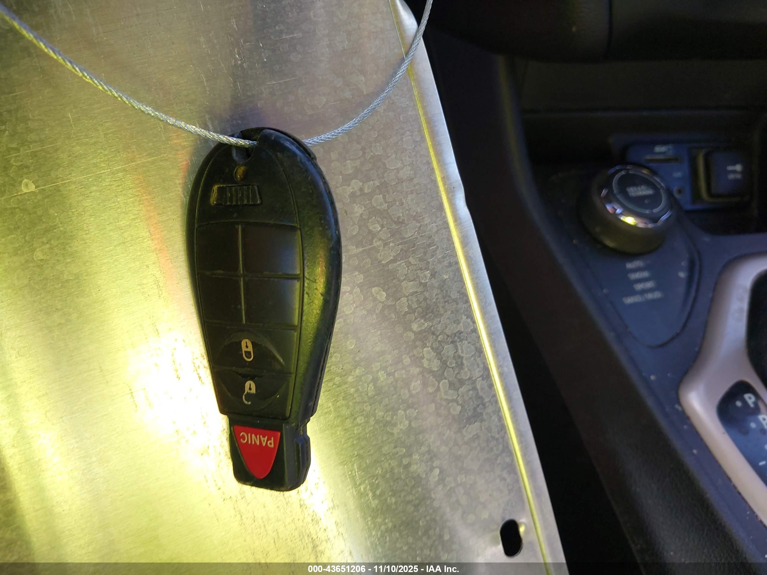 JEEP CHEROKEE image 11