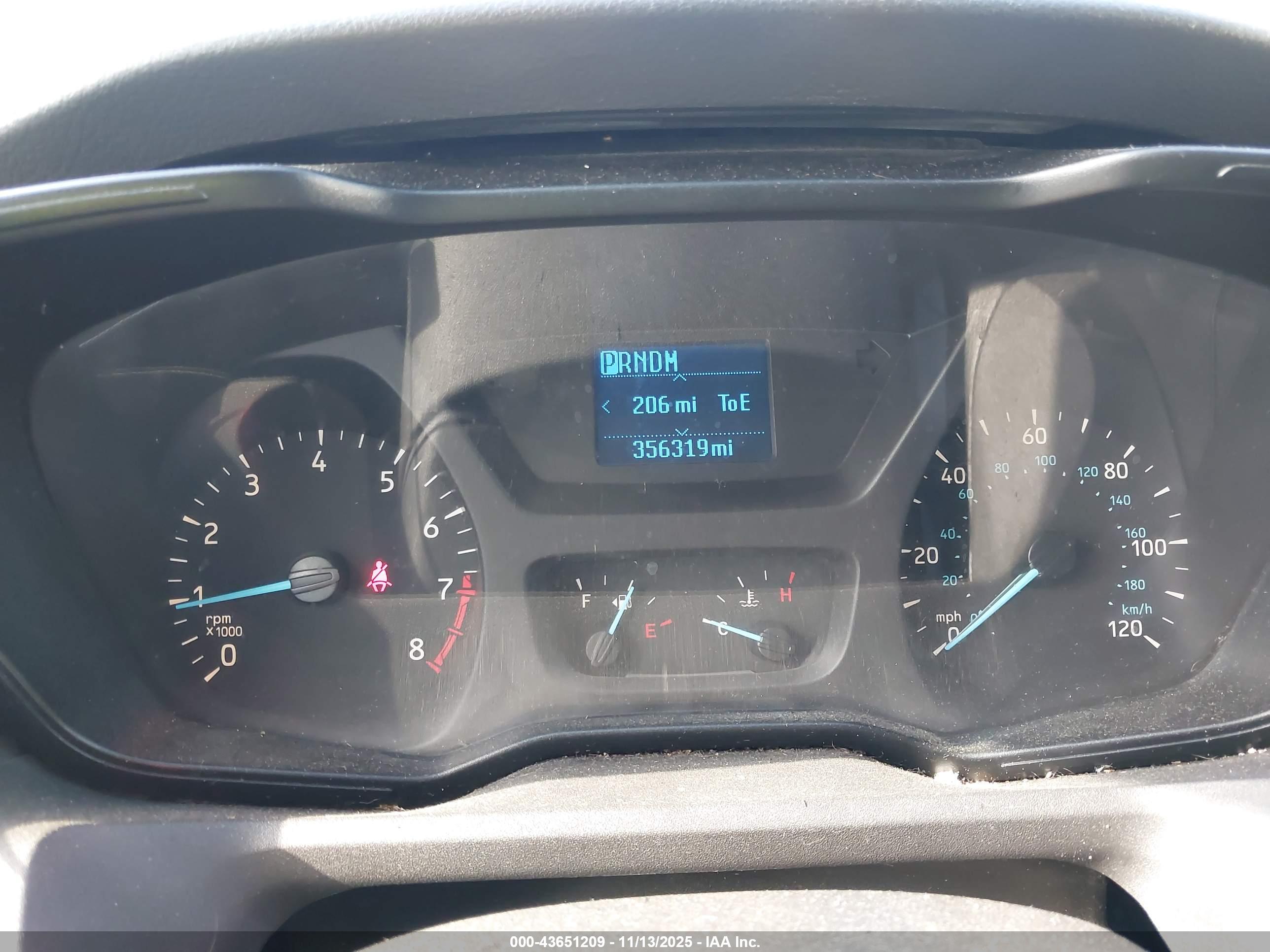FORD TRANSIT-150 image 7