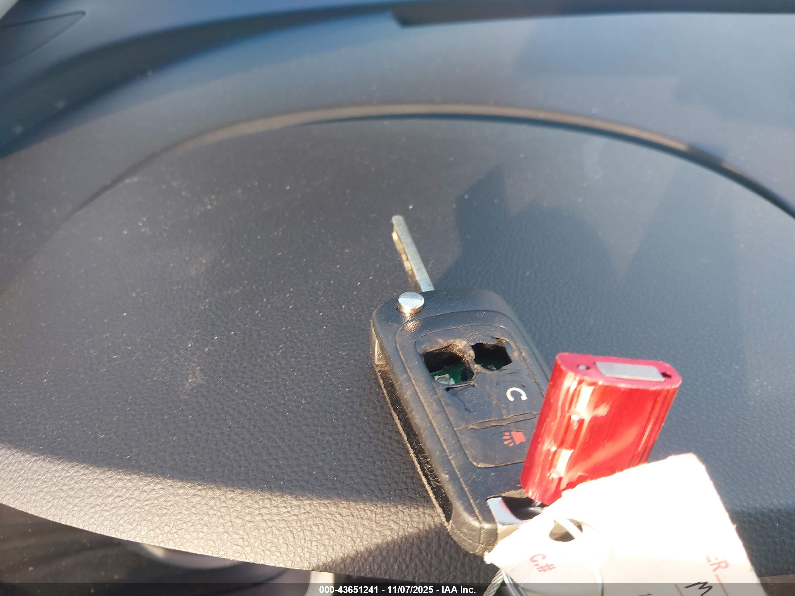 CHEVROLET EQUINOX image 11