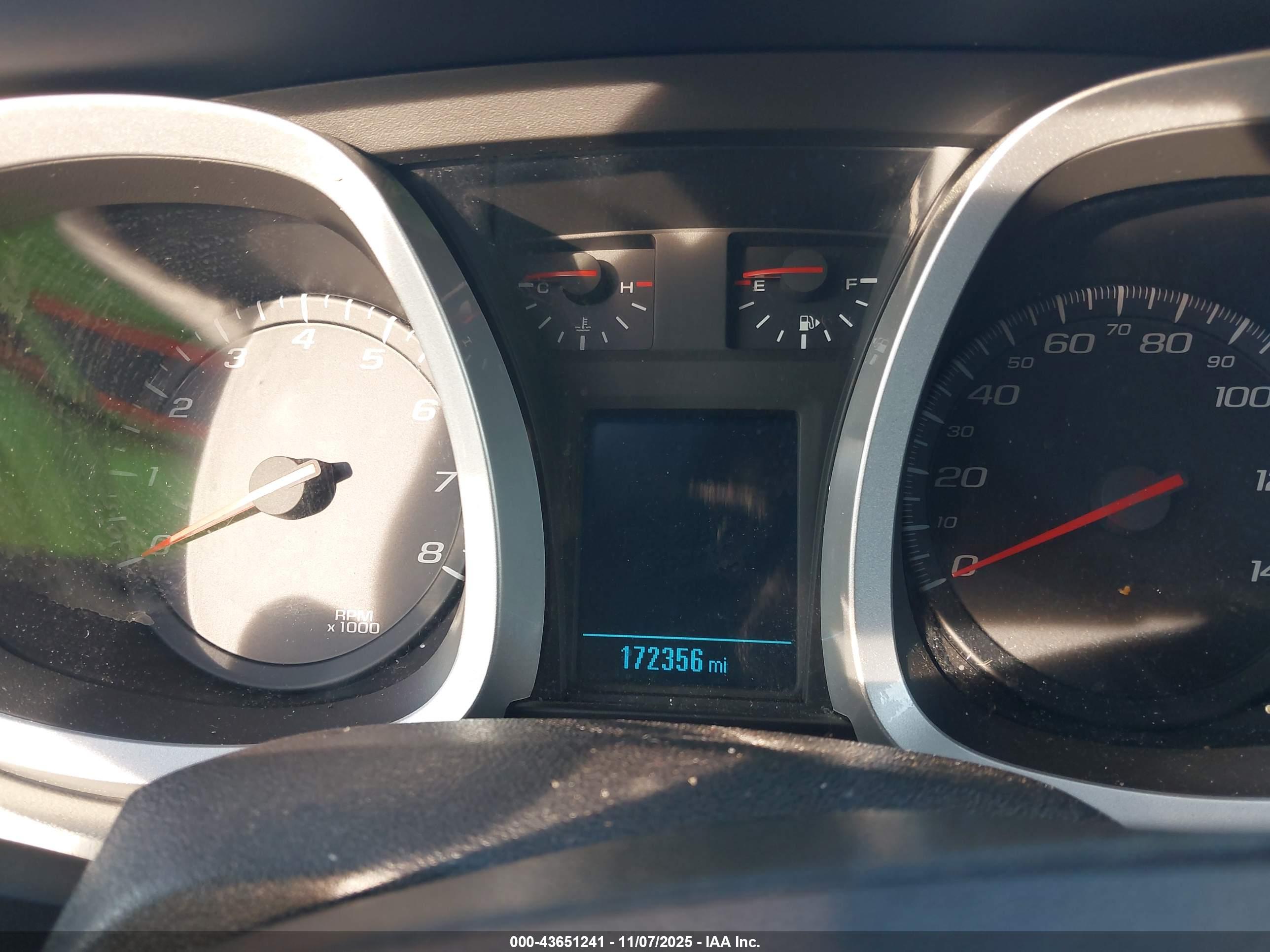 CHEVROLET EQUINOX image 7