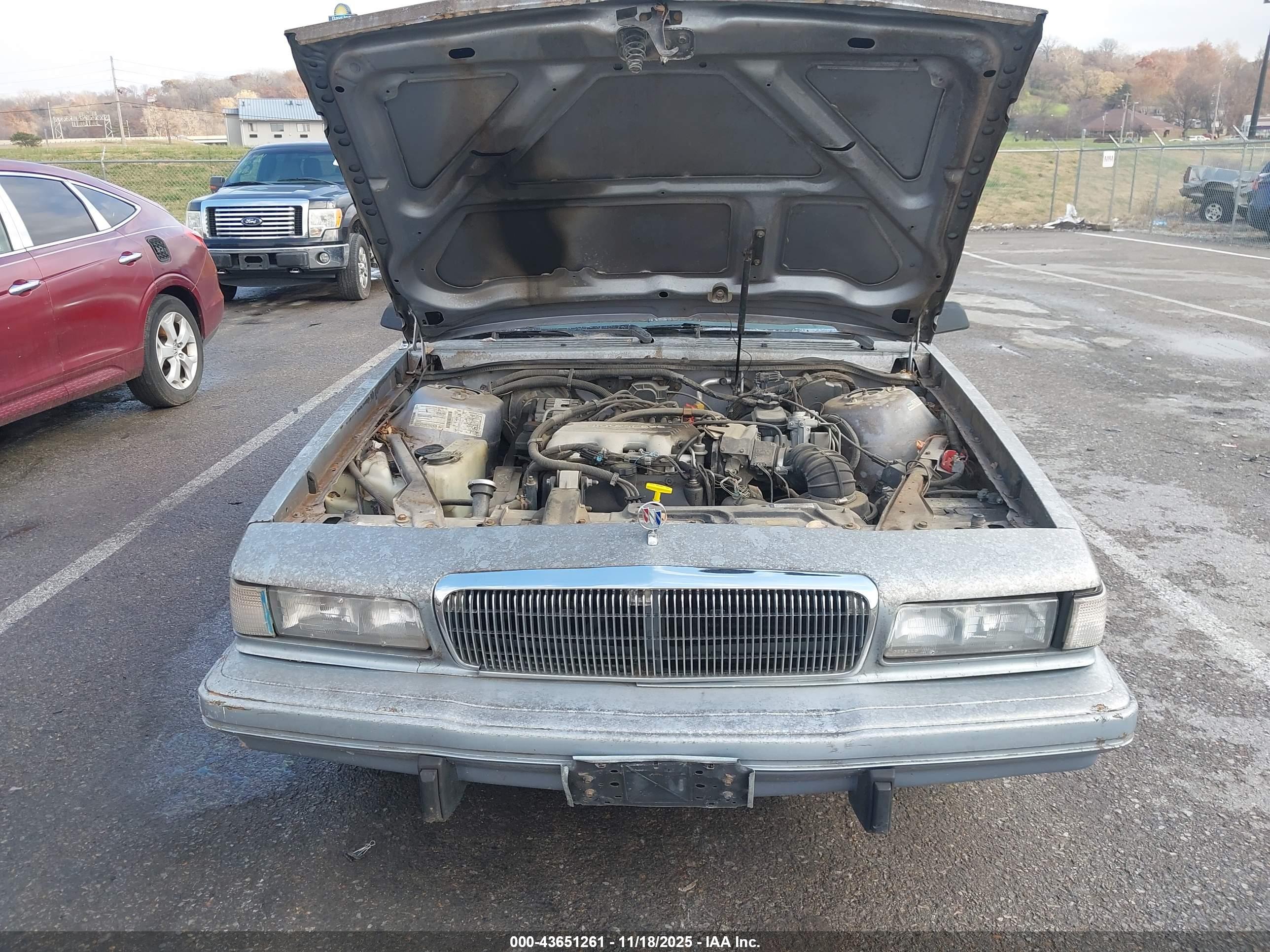 BUICK CENTURY image 10