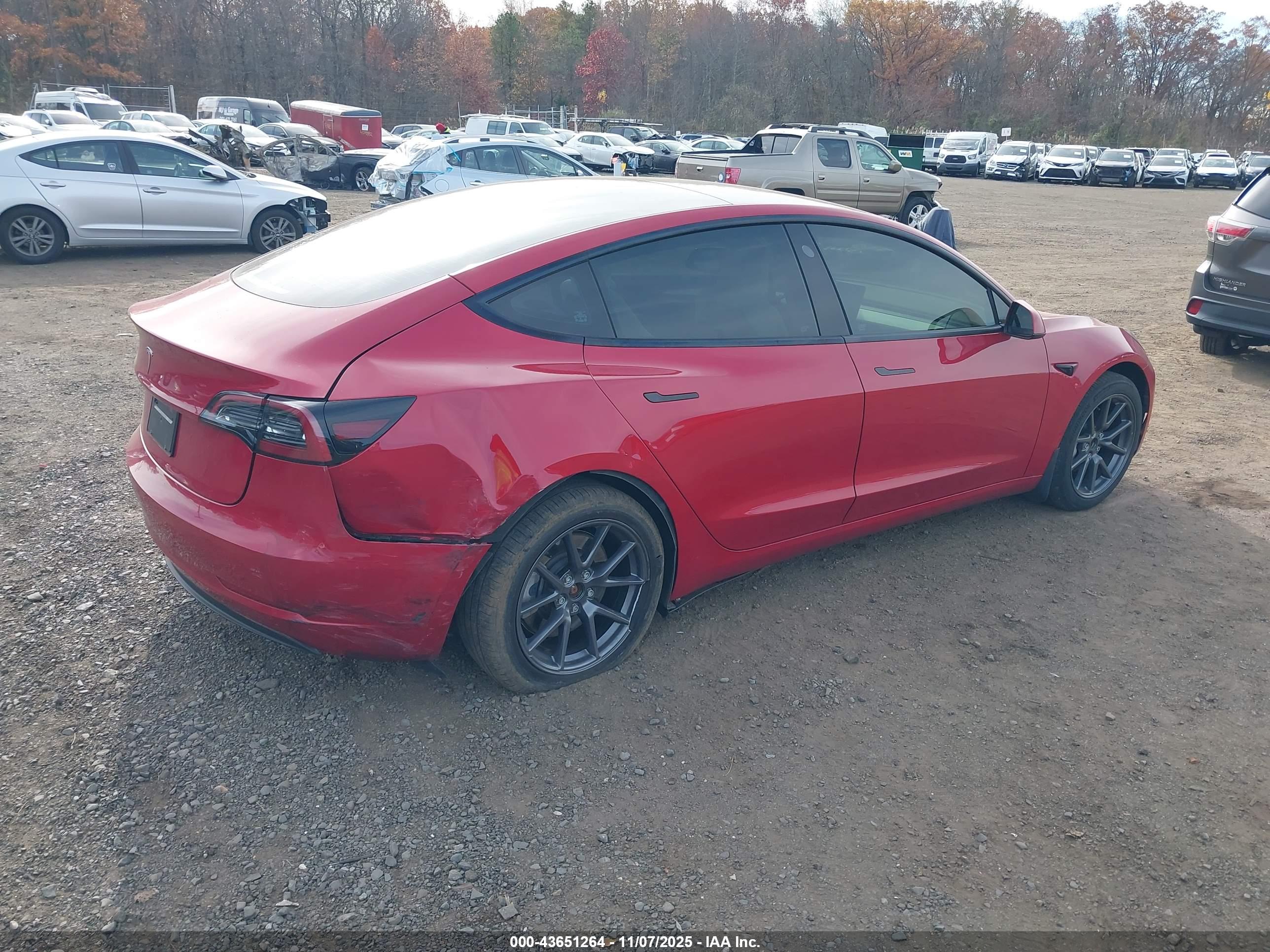 TESLA MODEL image 4