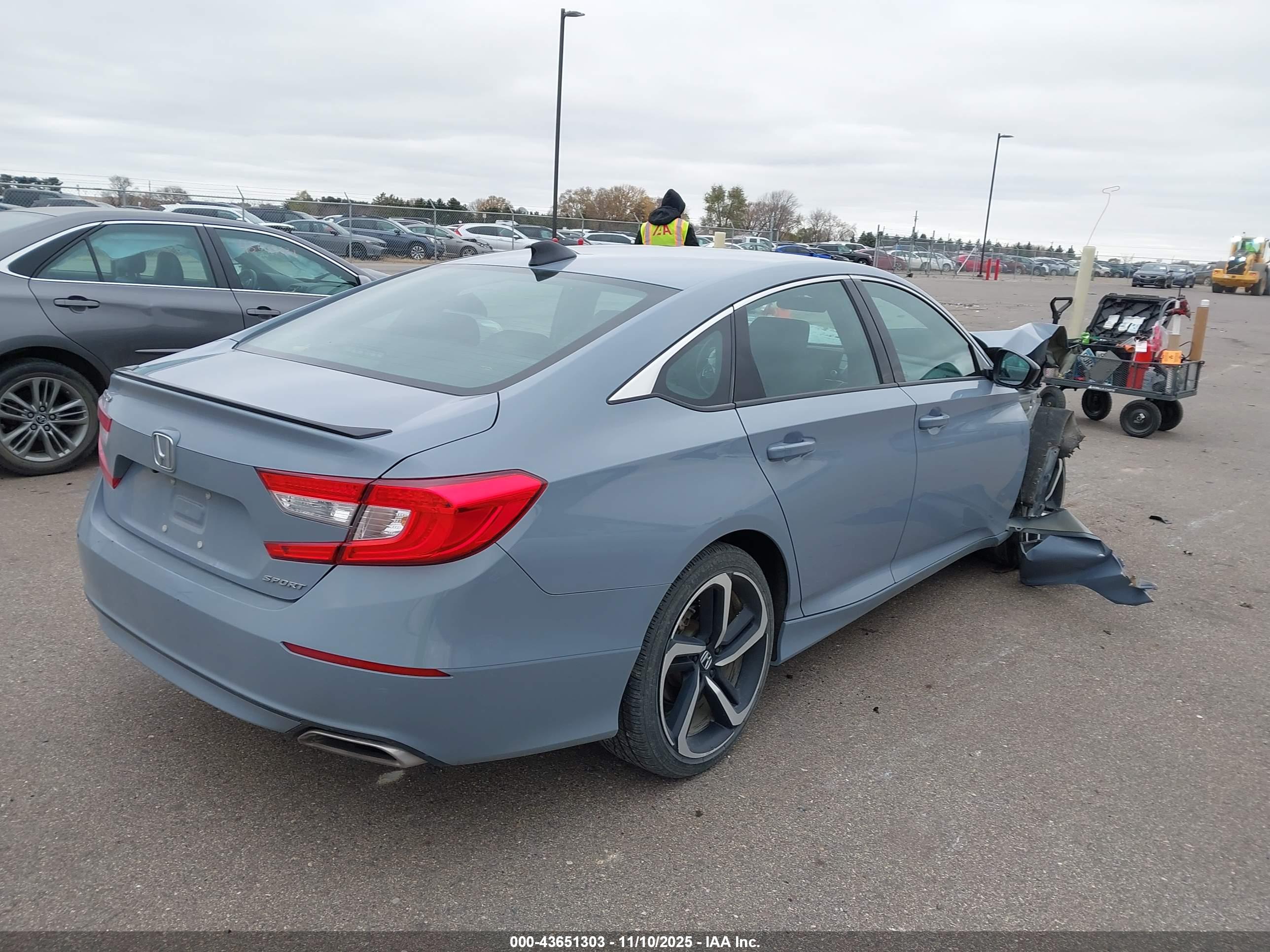 HONDA ACCORD image 4