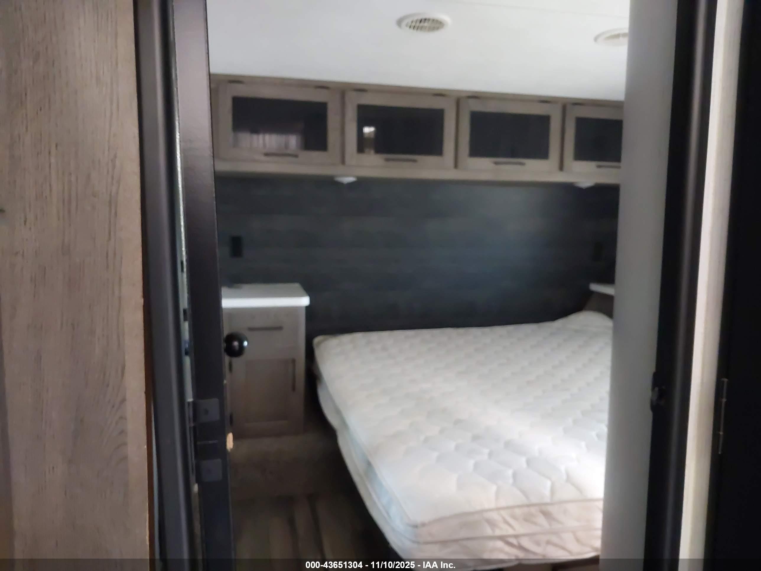 HEARTLAND RV image 5