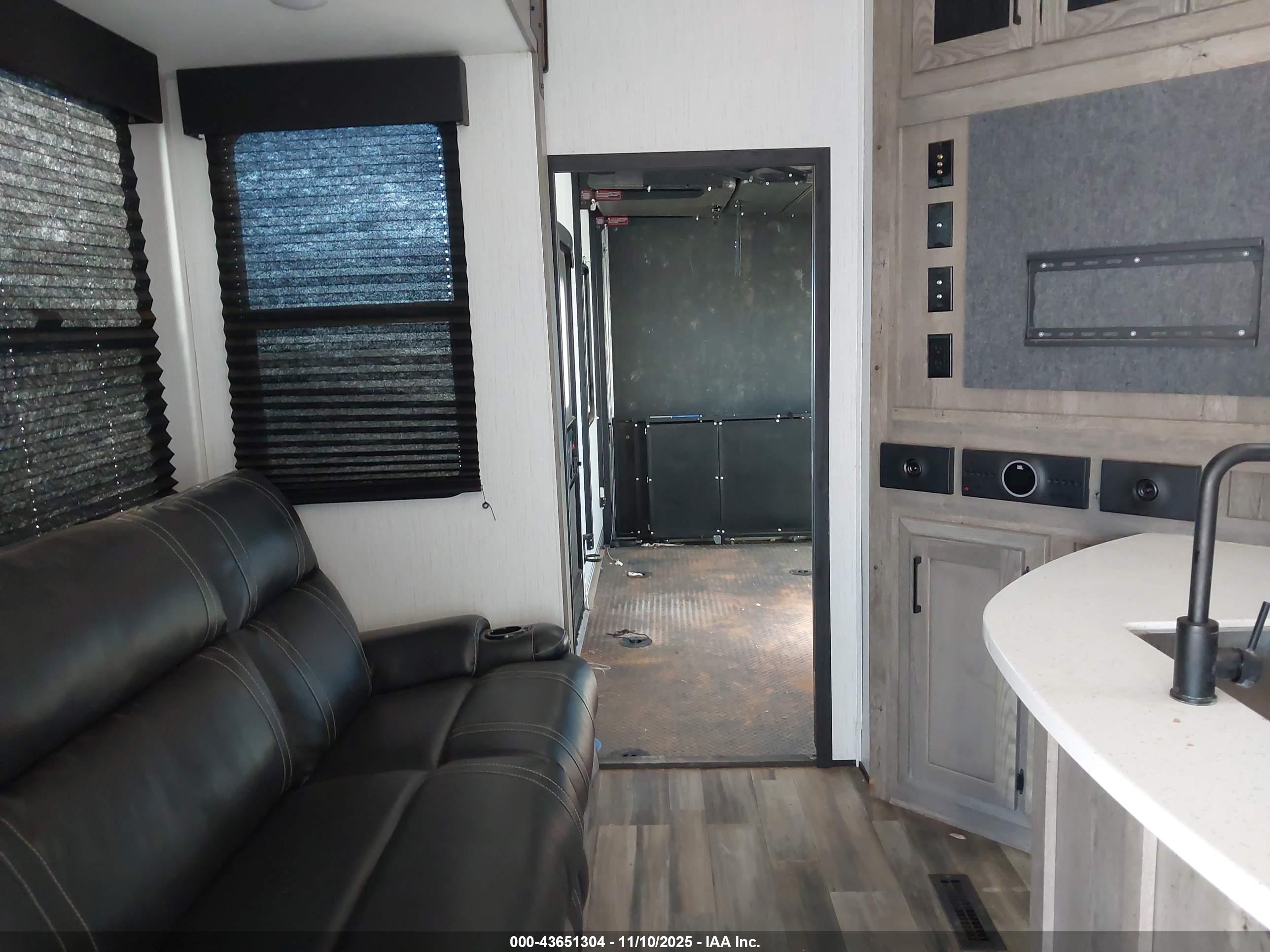HEARTLAND RV image 8