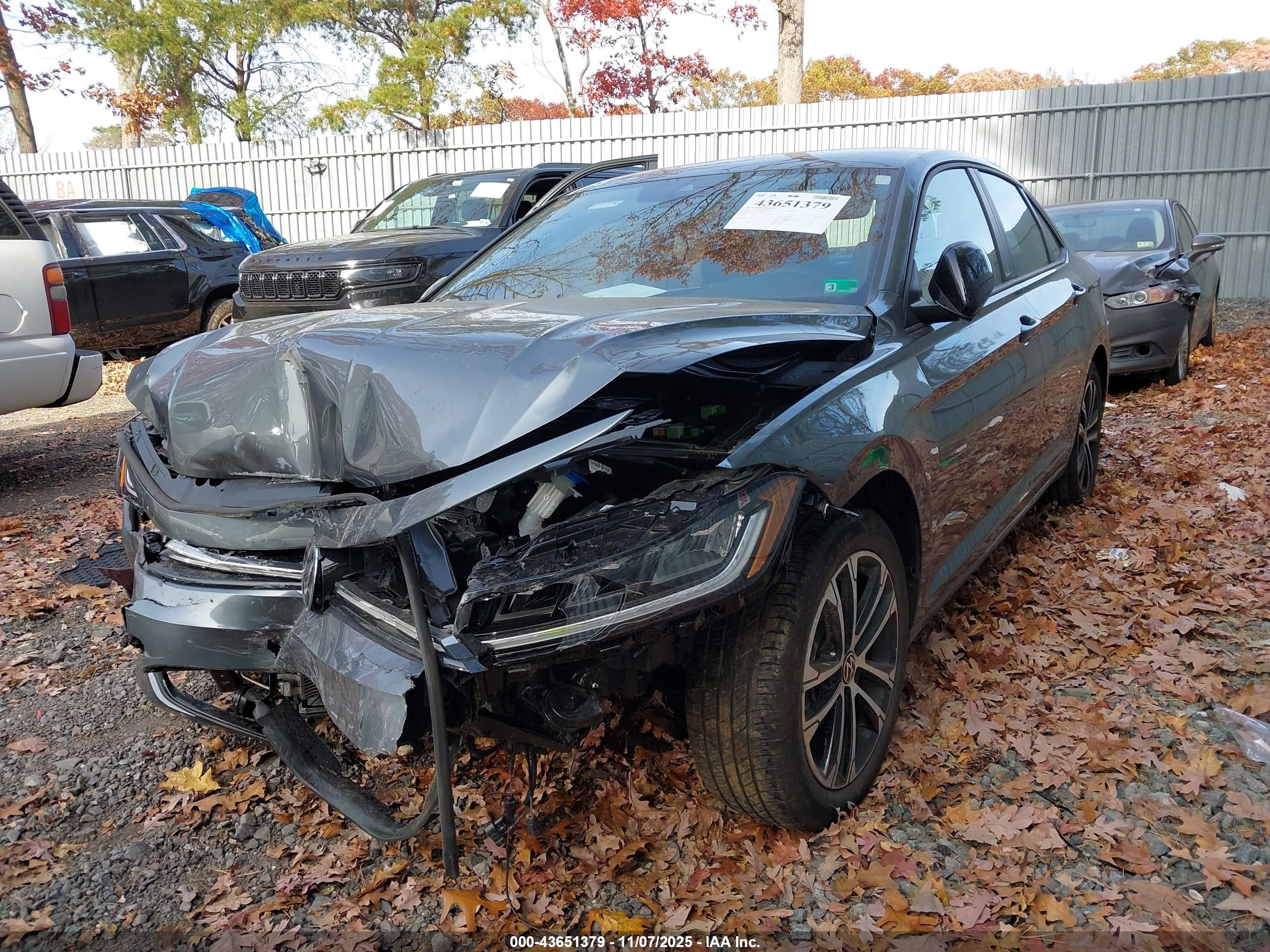 VOLKSWAGEN JETTA image 2