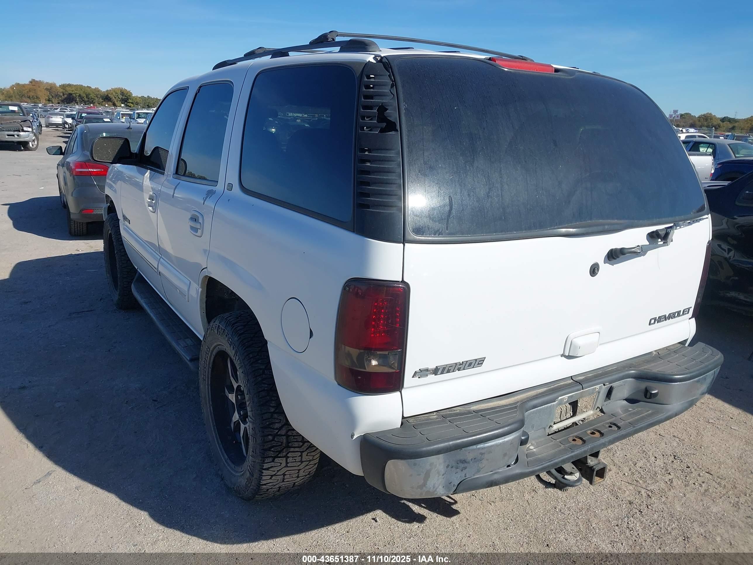CHEVROLET TAHOE image 3