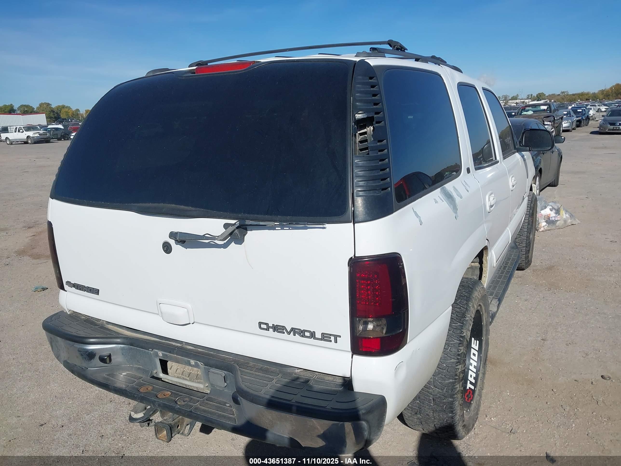 CHEVROLET TAHOE image 4