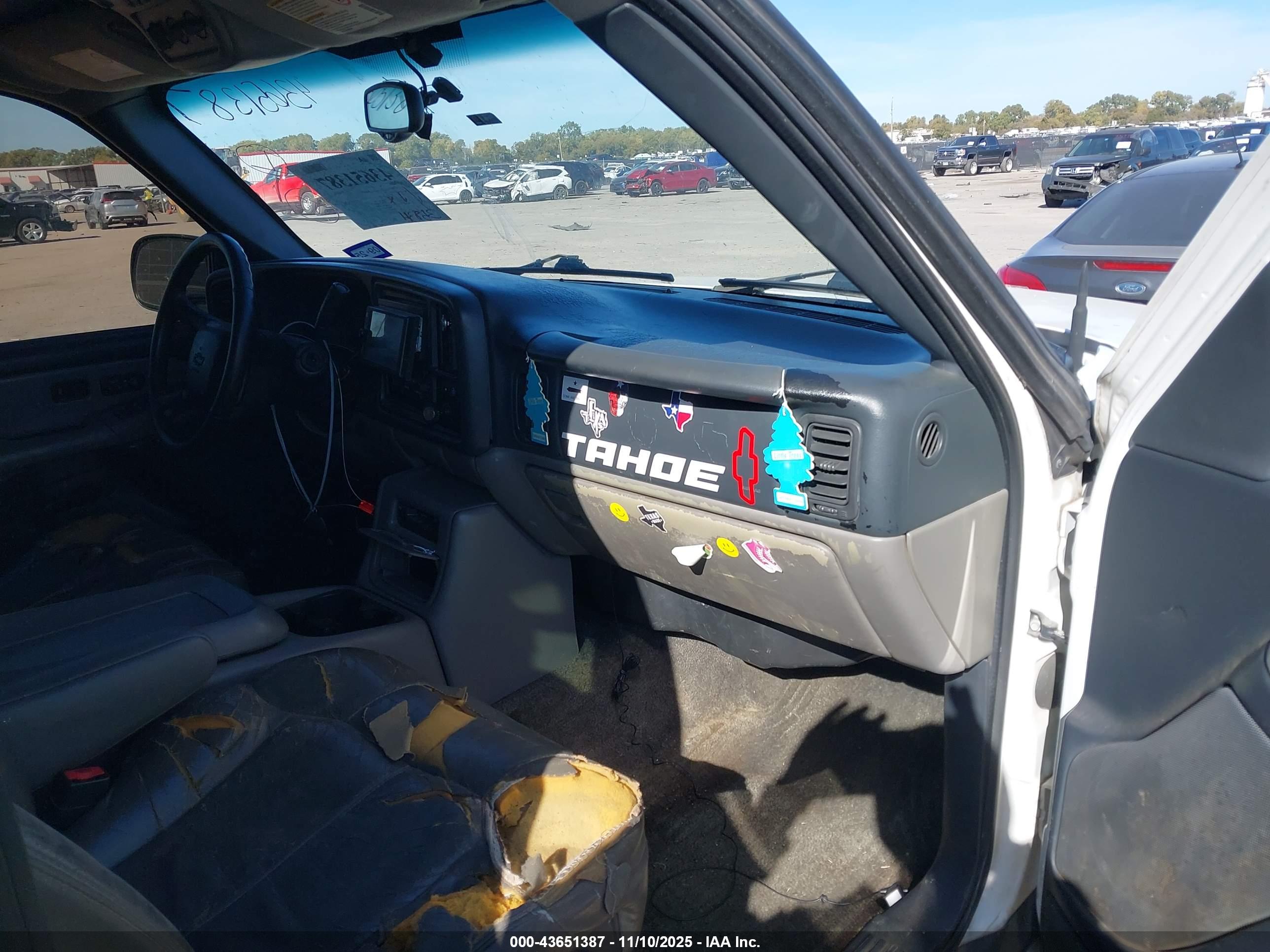 CHEVROLET TAHOE image 5