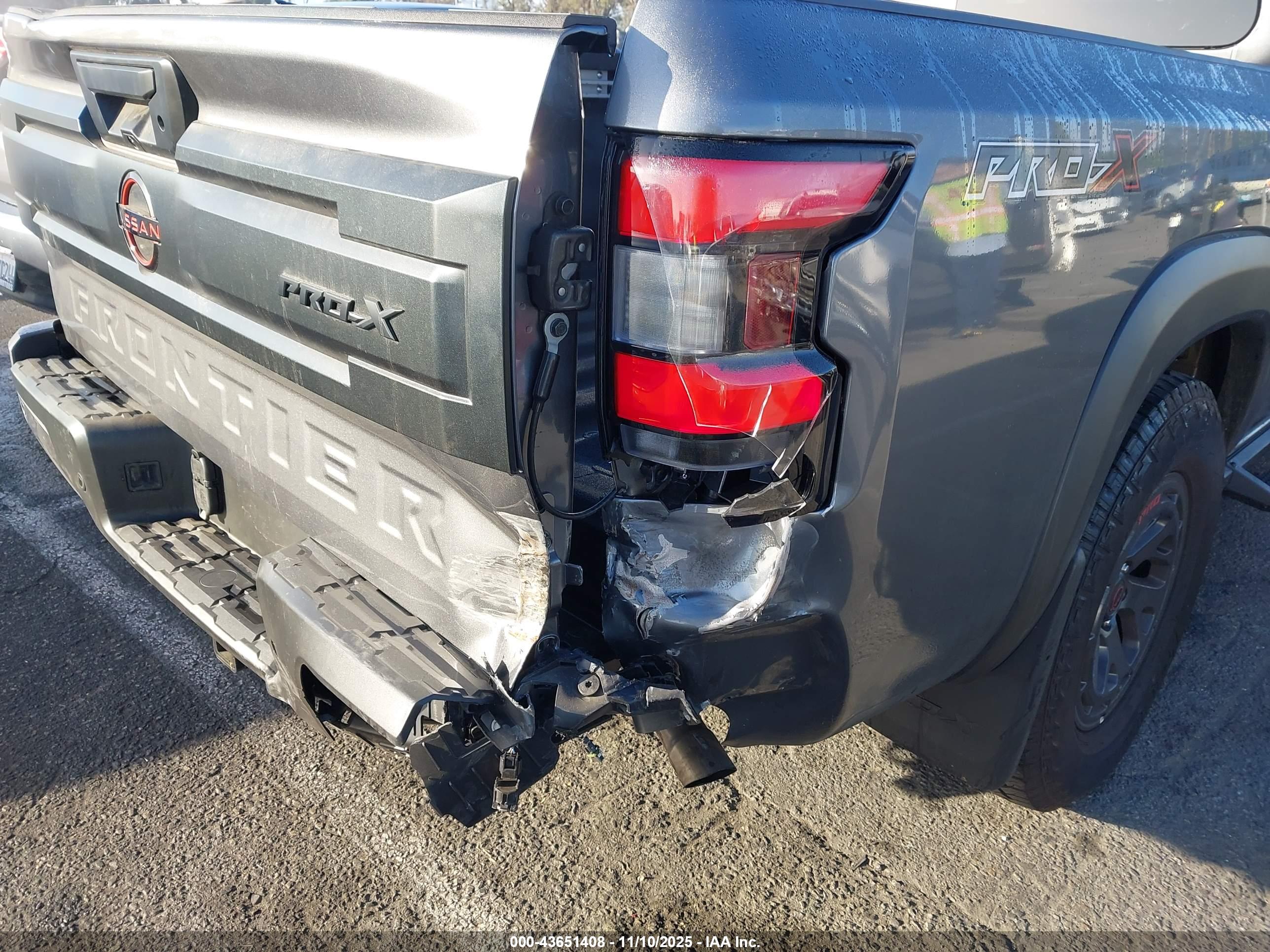 NISSAN FRONTIER image 6