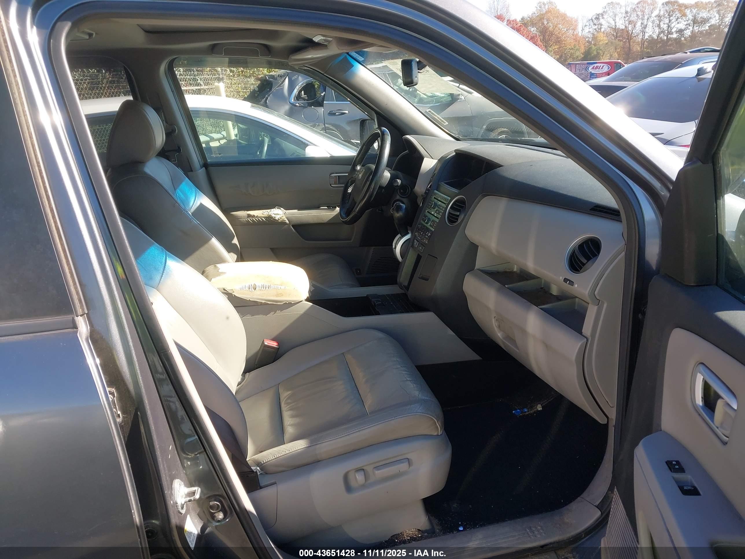 HONDA PILOT image 5