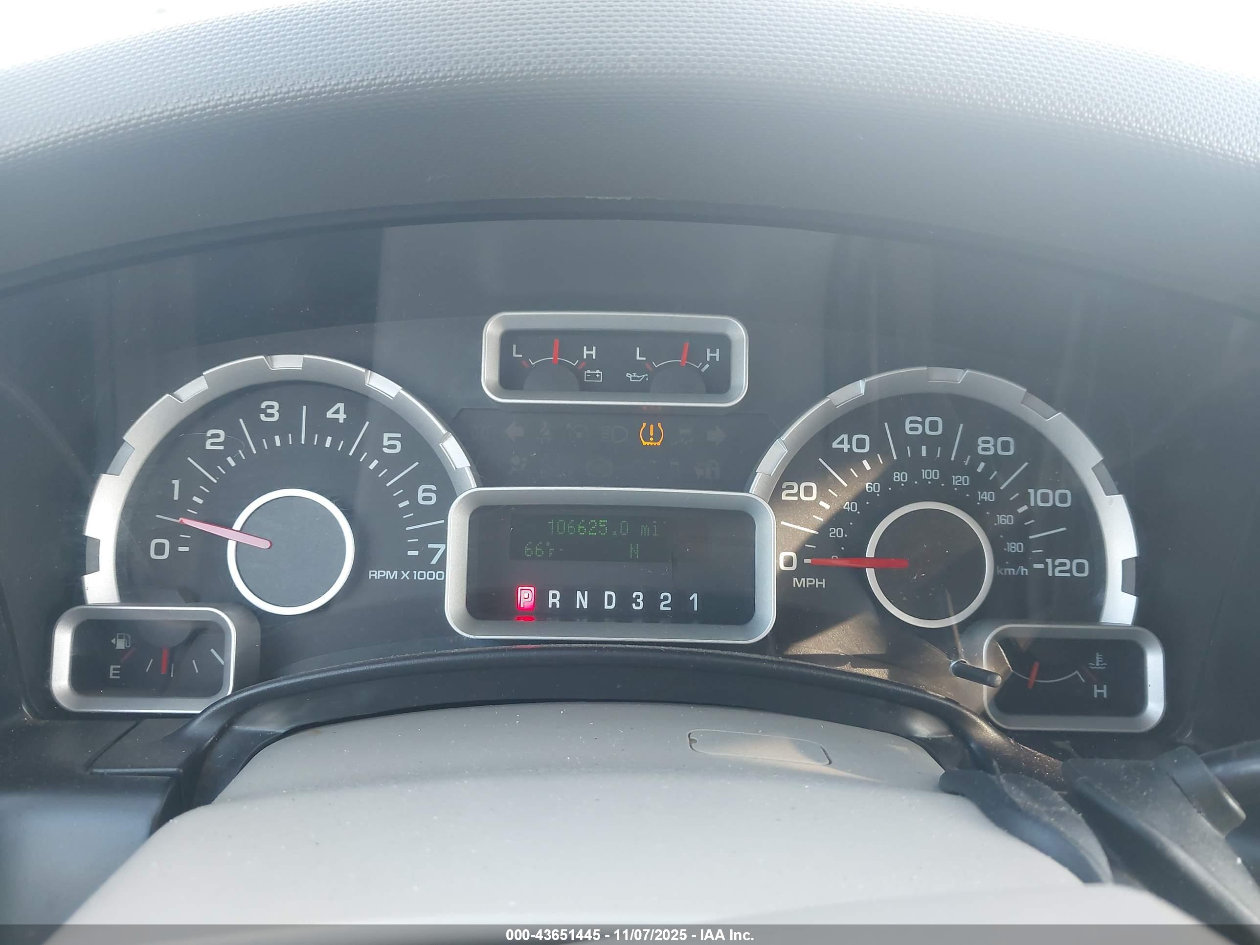 FORD EXPEDITION image 7