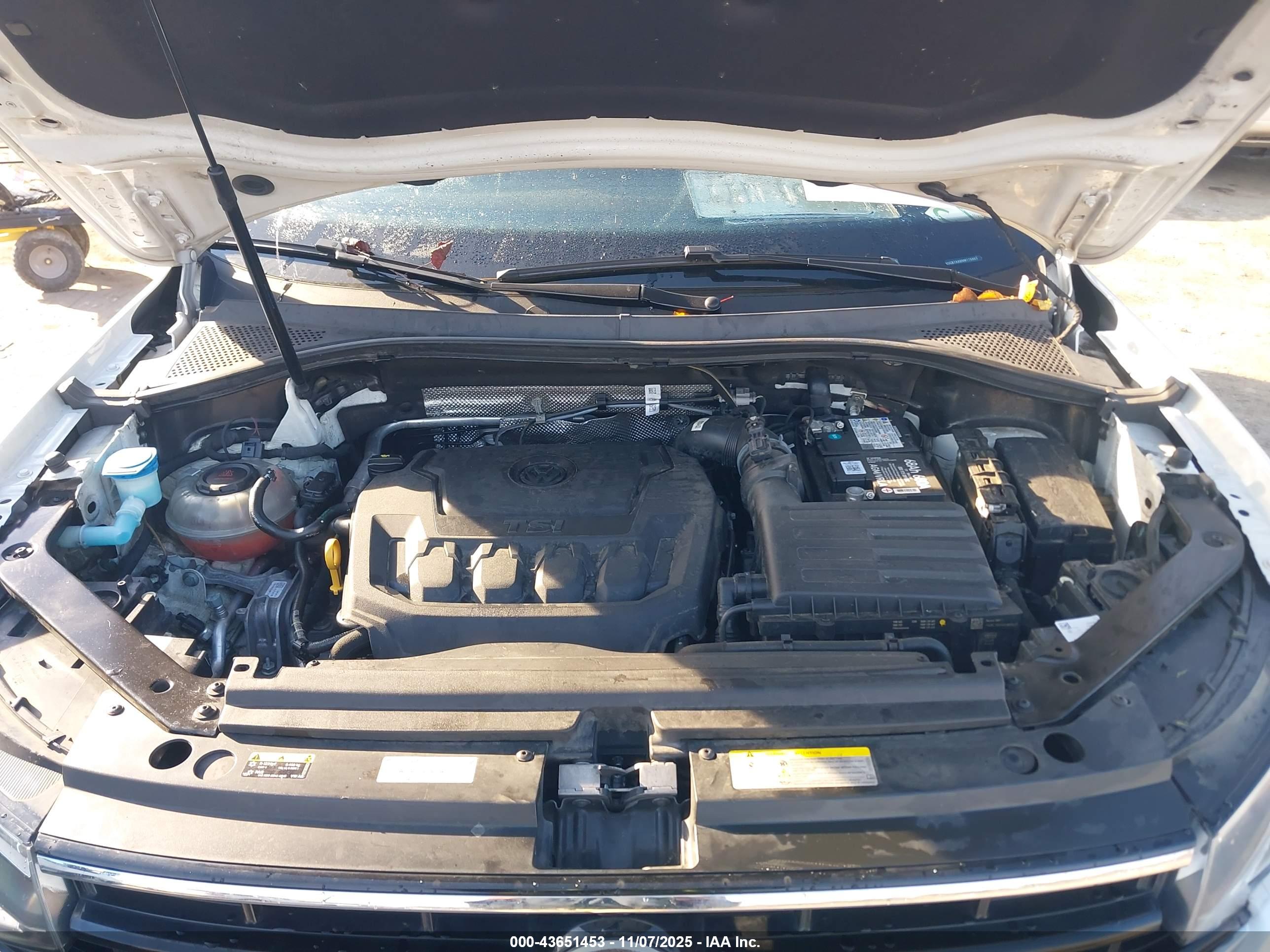 VOLKSWAGEN TIGUAN image 10