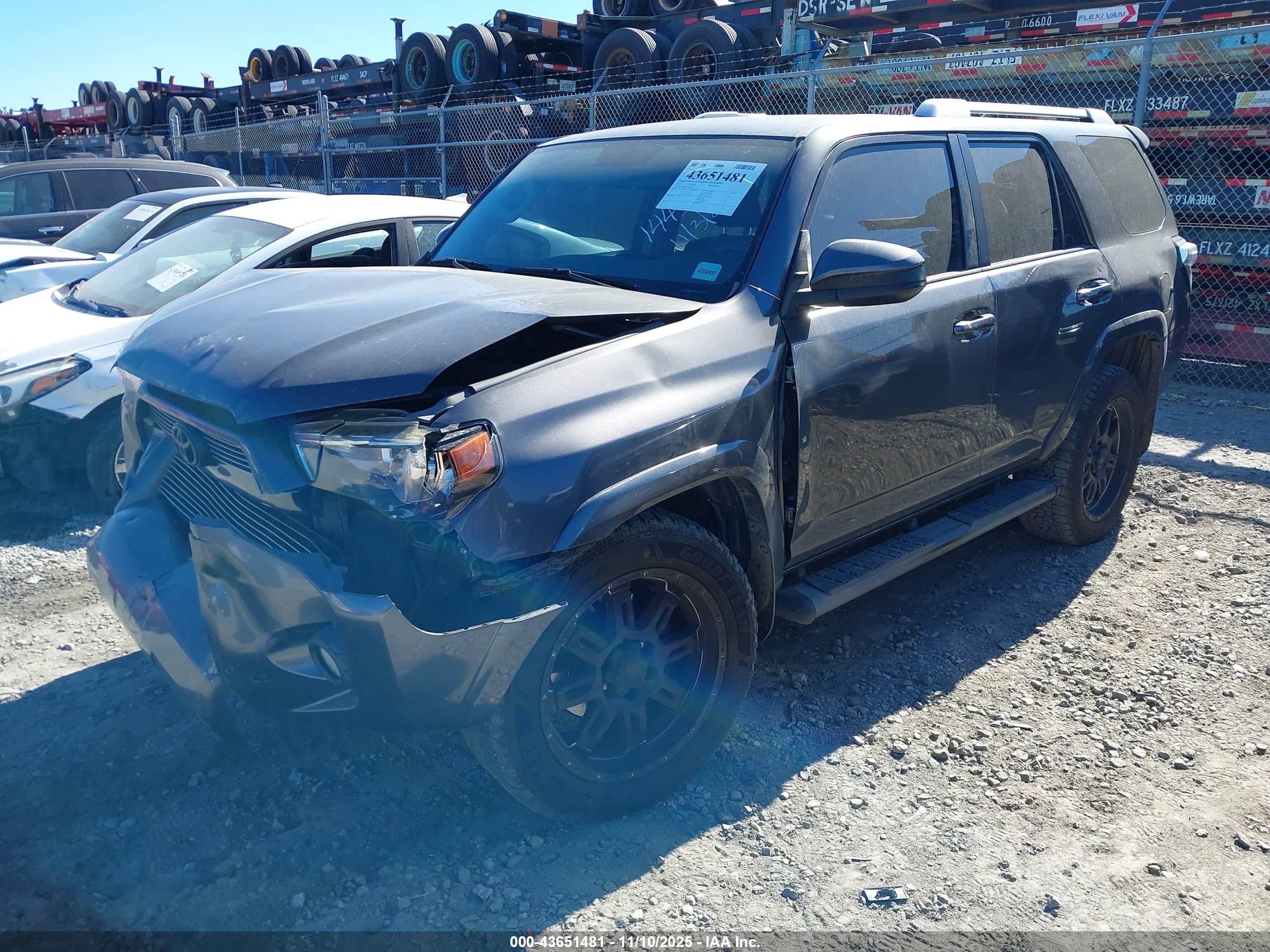 TOYOTA 4RUNNER image 2
