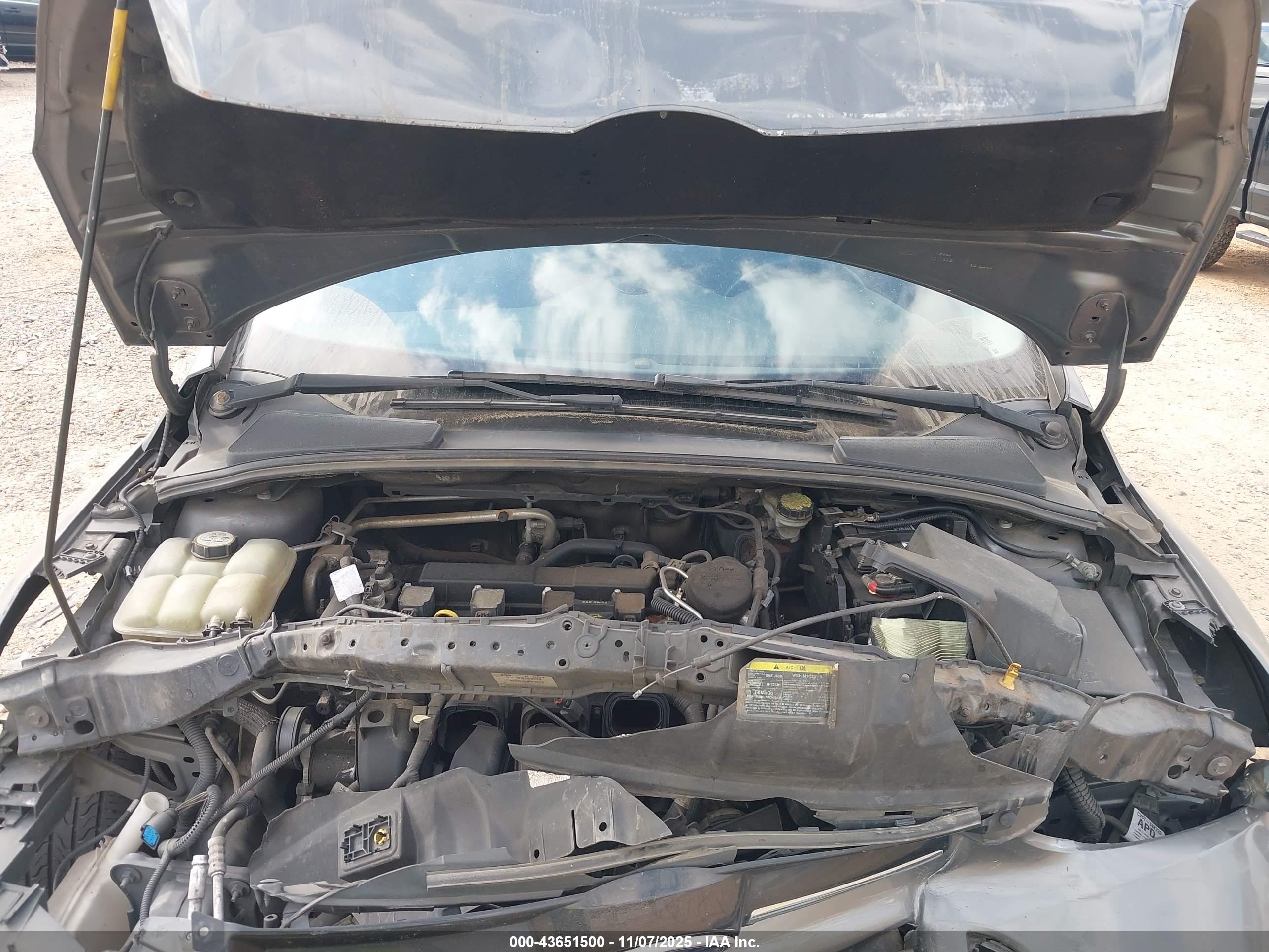 FORD FOCUS image 10