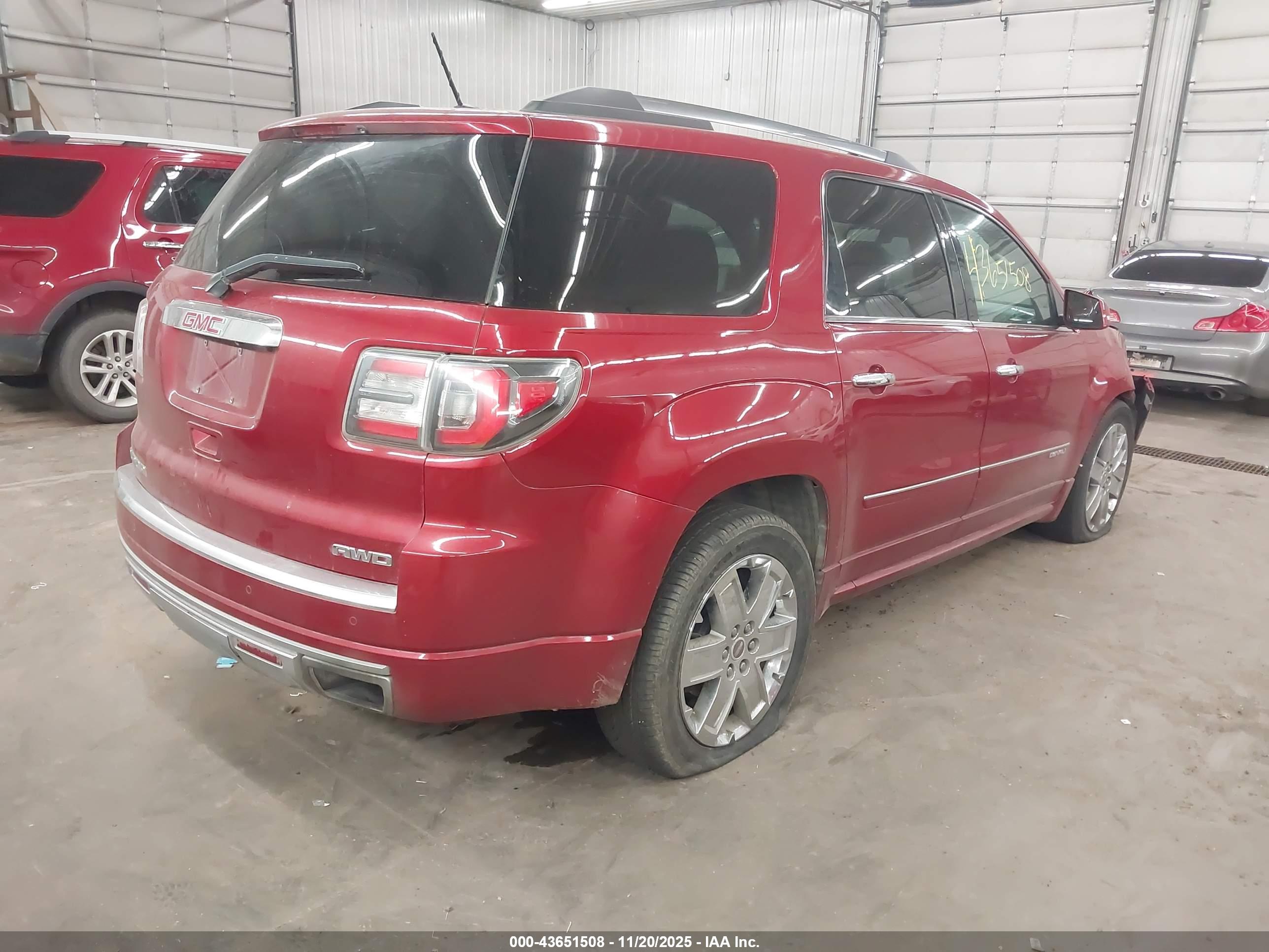 GMC ACADIA image 4