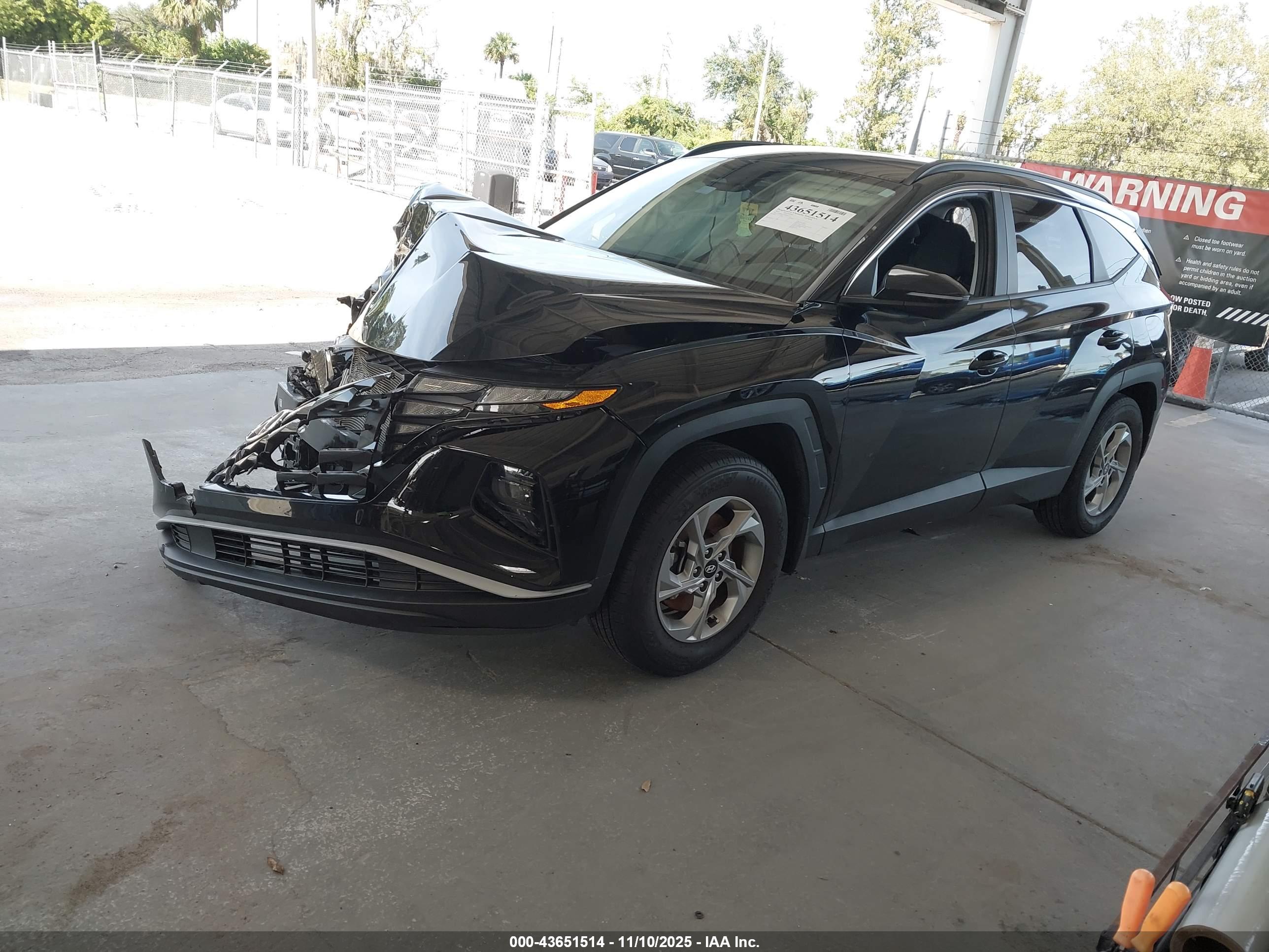 HYUNDAI TUCSON image 2