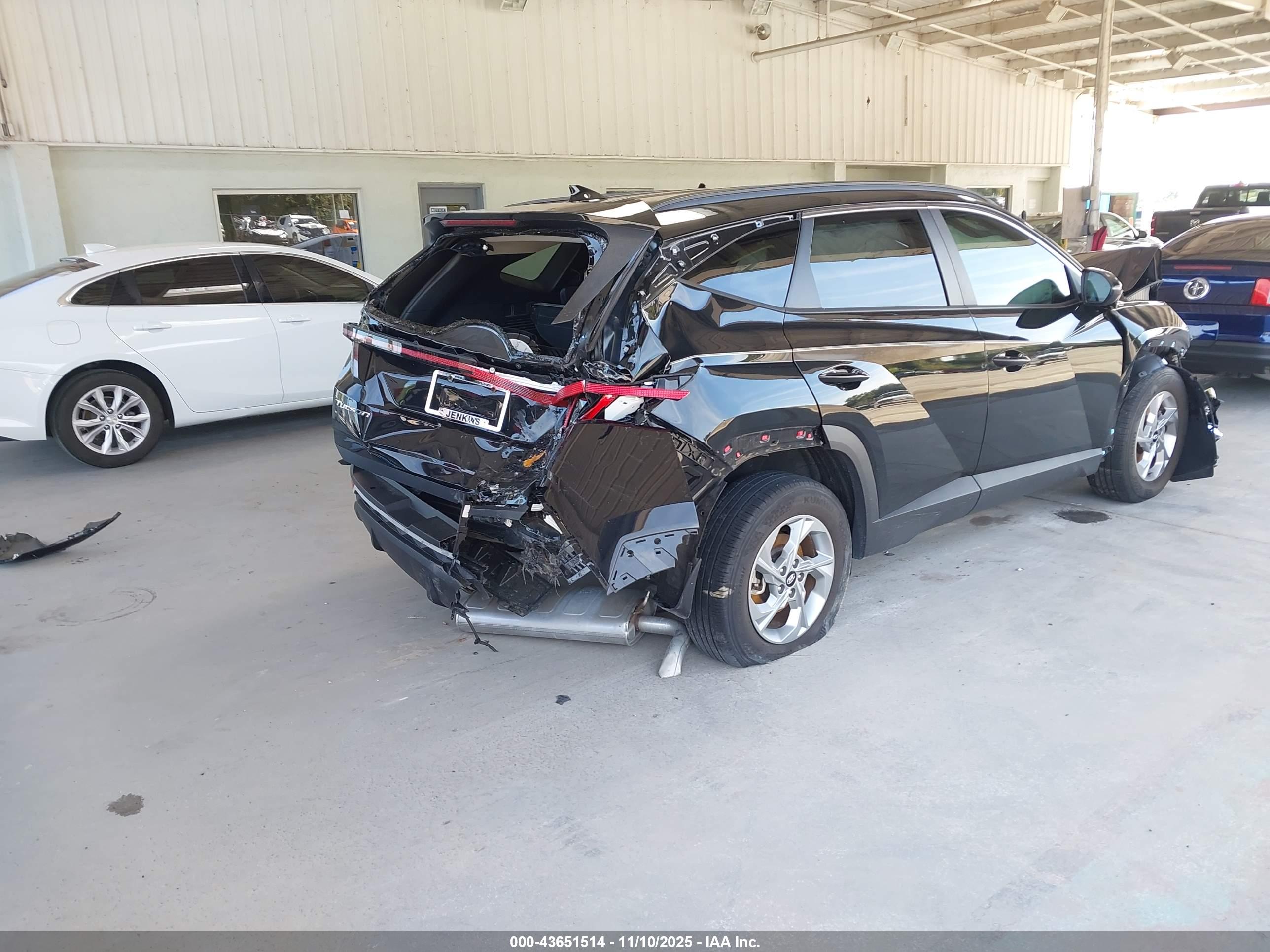 HYUNDAI TUCSON image 4