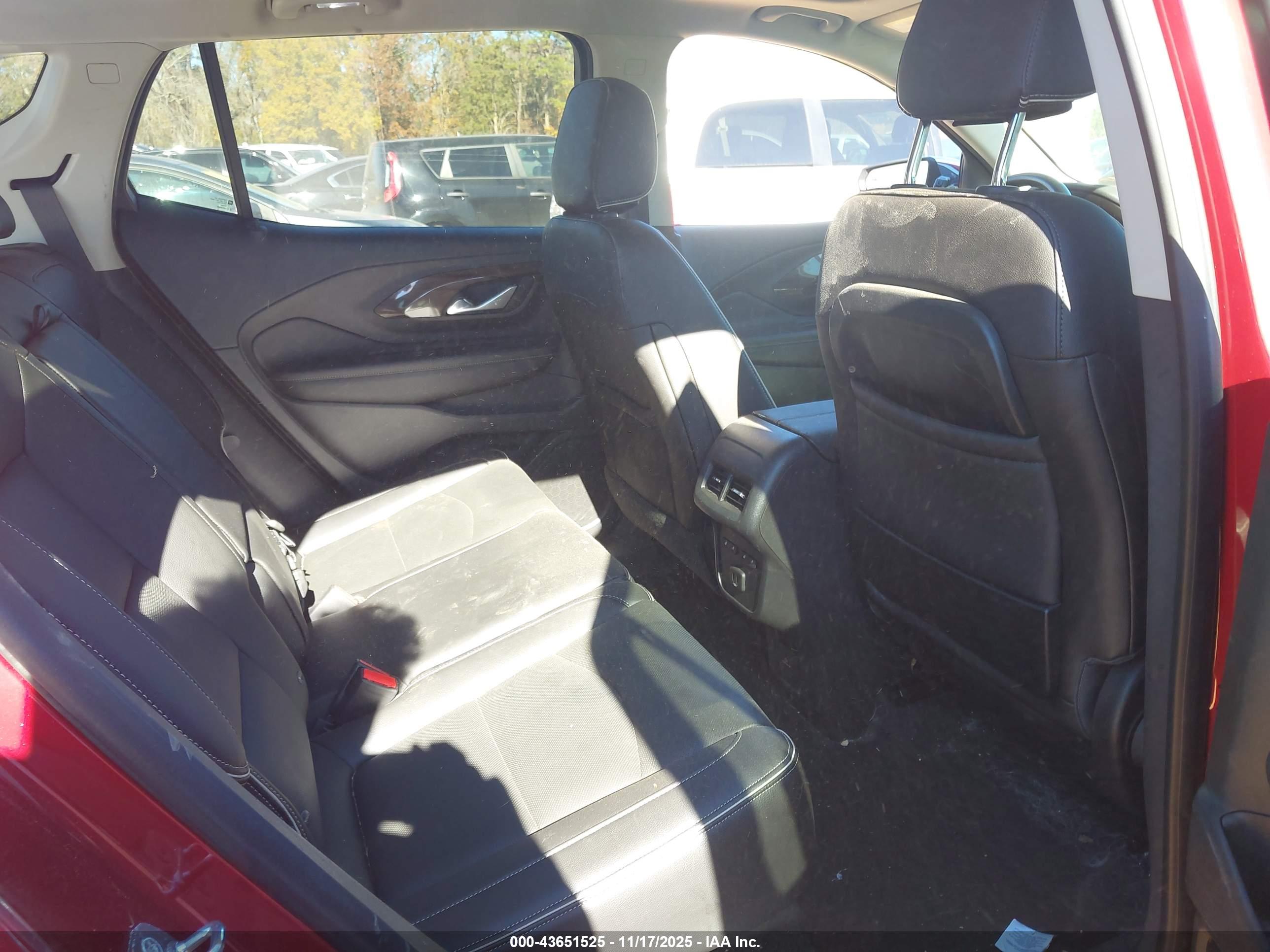 GMC TERRAIN image 8