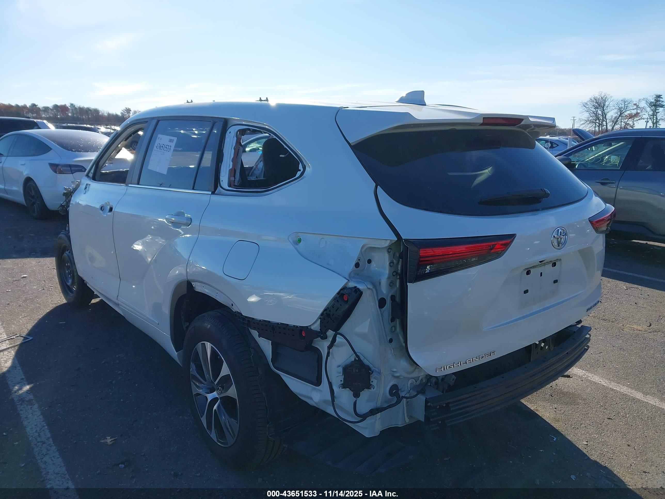 TOYOTA HIGHLANDER image 3
