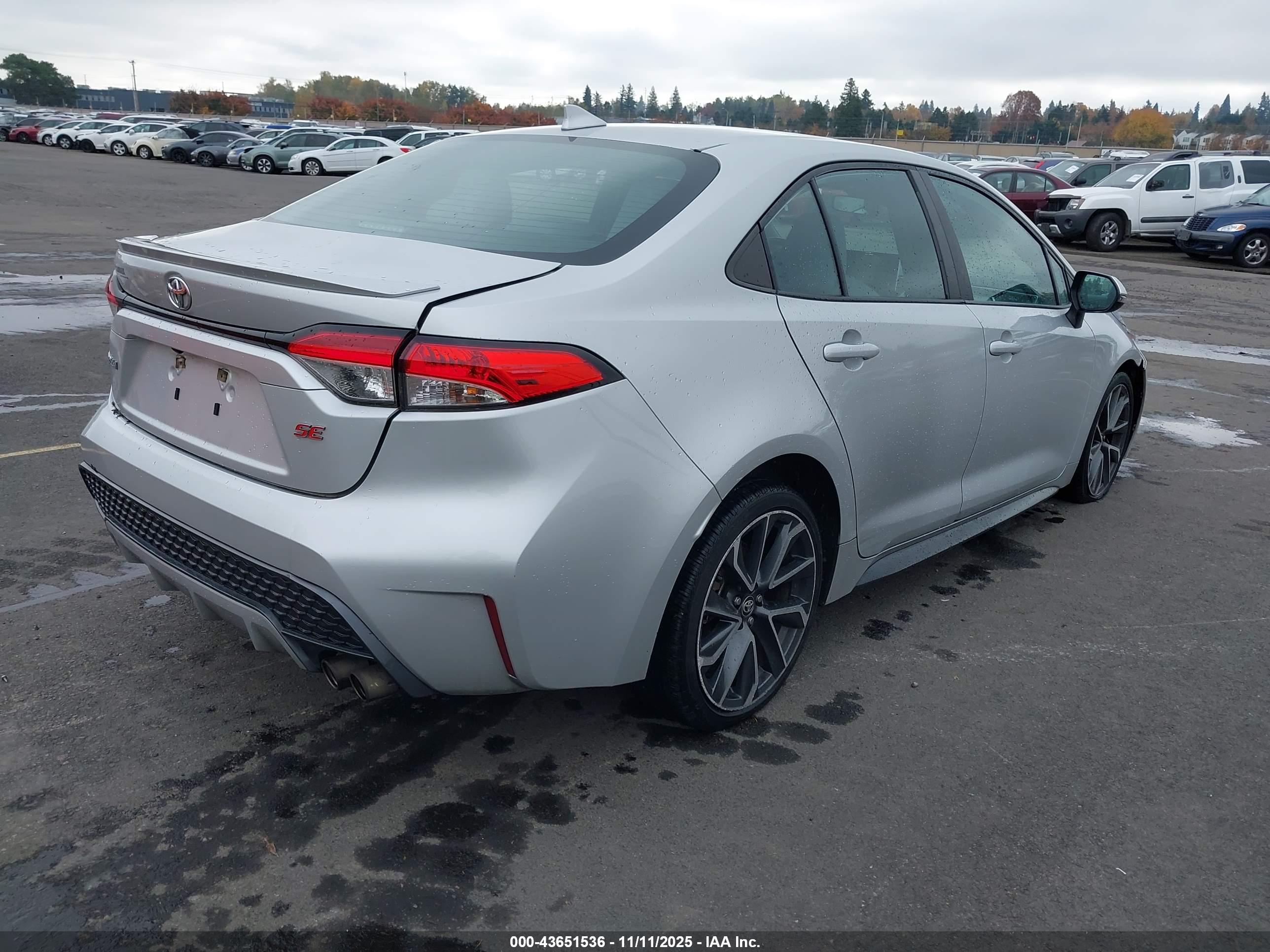 TOYOTA COROLLA image 4
