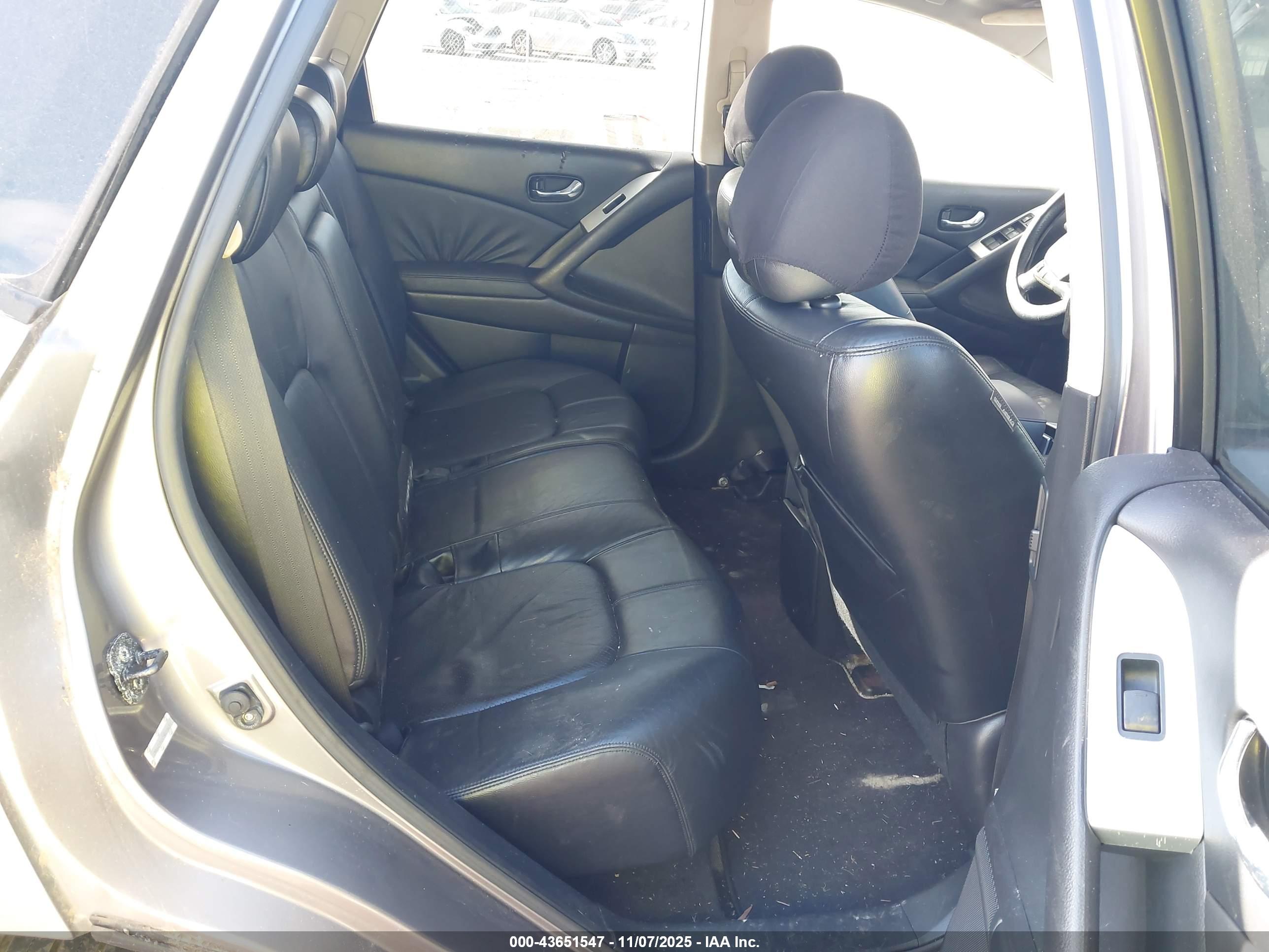 NISSAN MURANO image 8