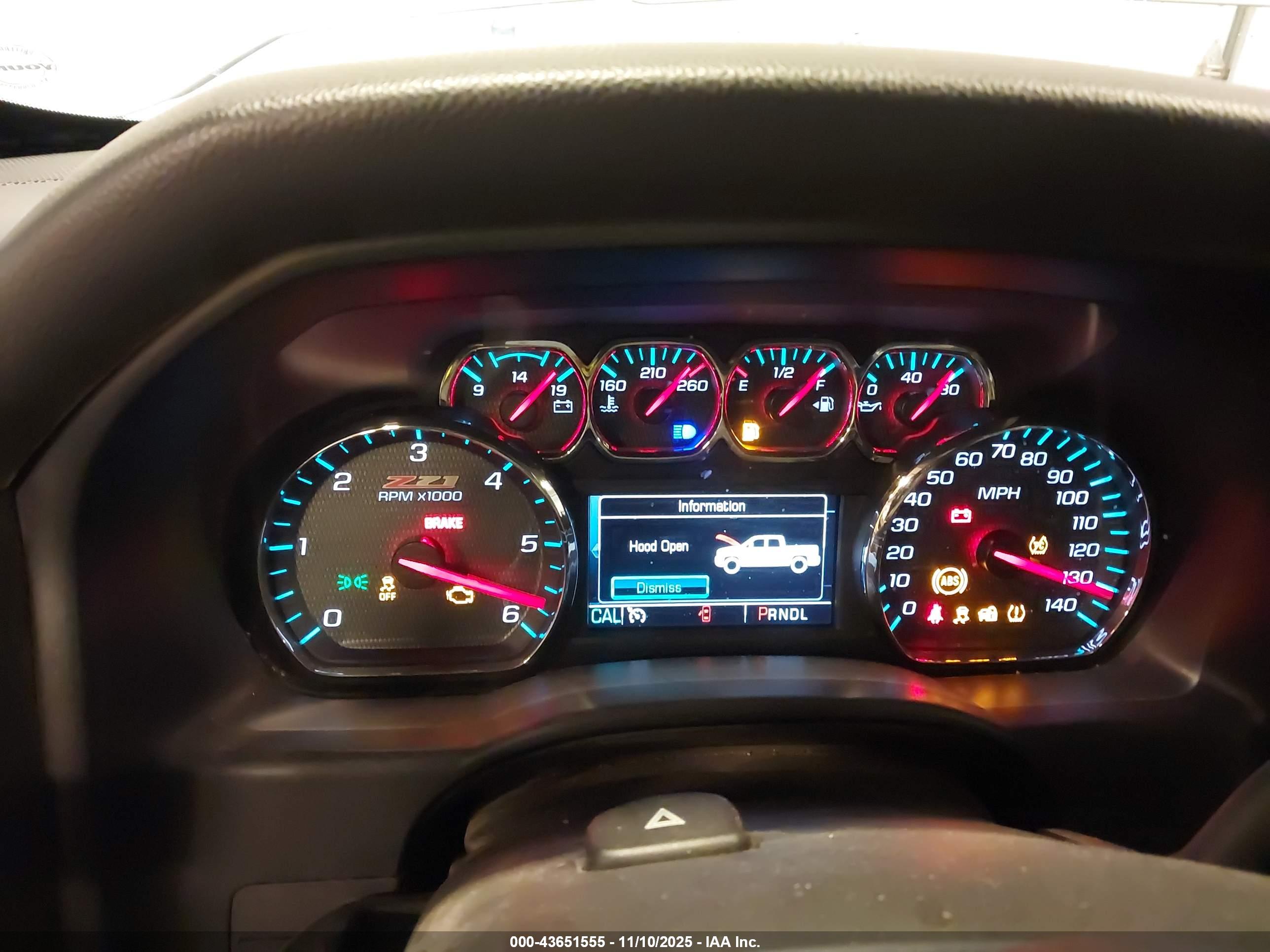 CHEVROLET SILVERADO image 7