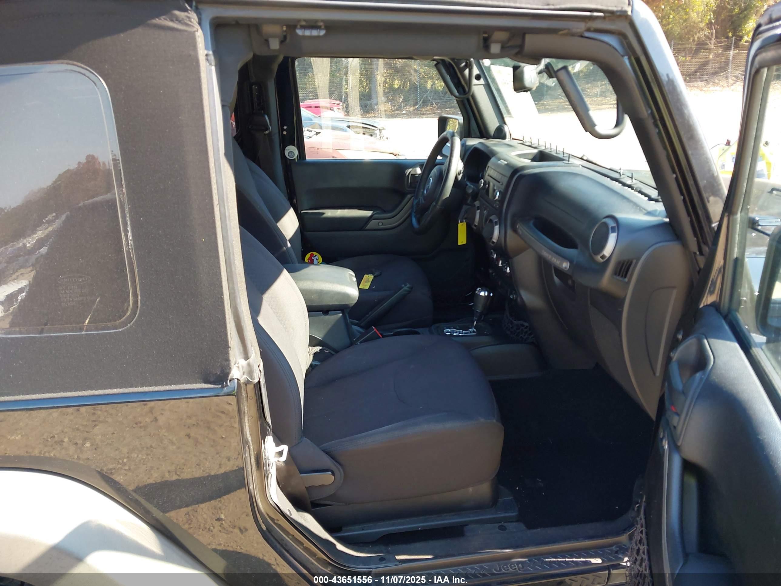 JEEP WRANGLER image 5