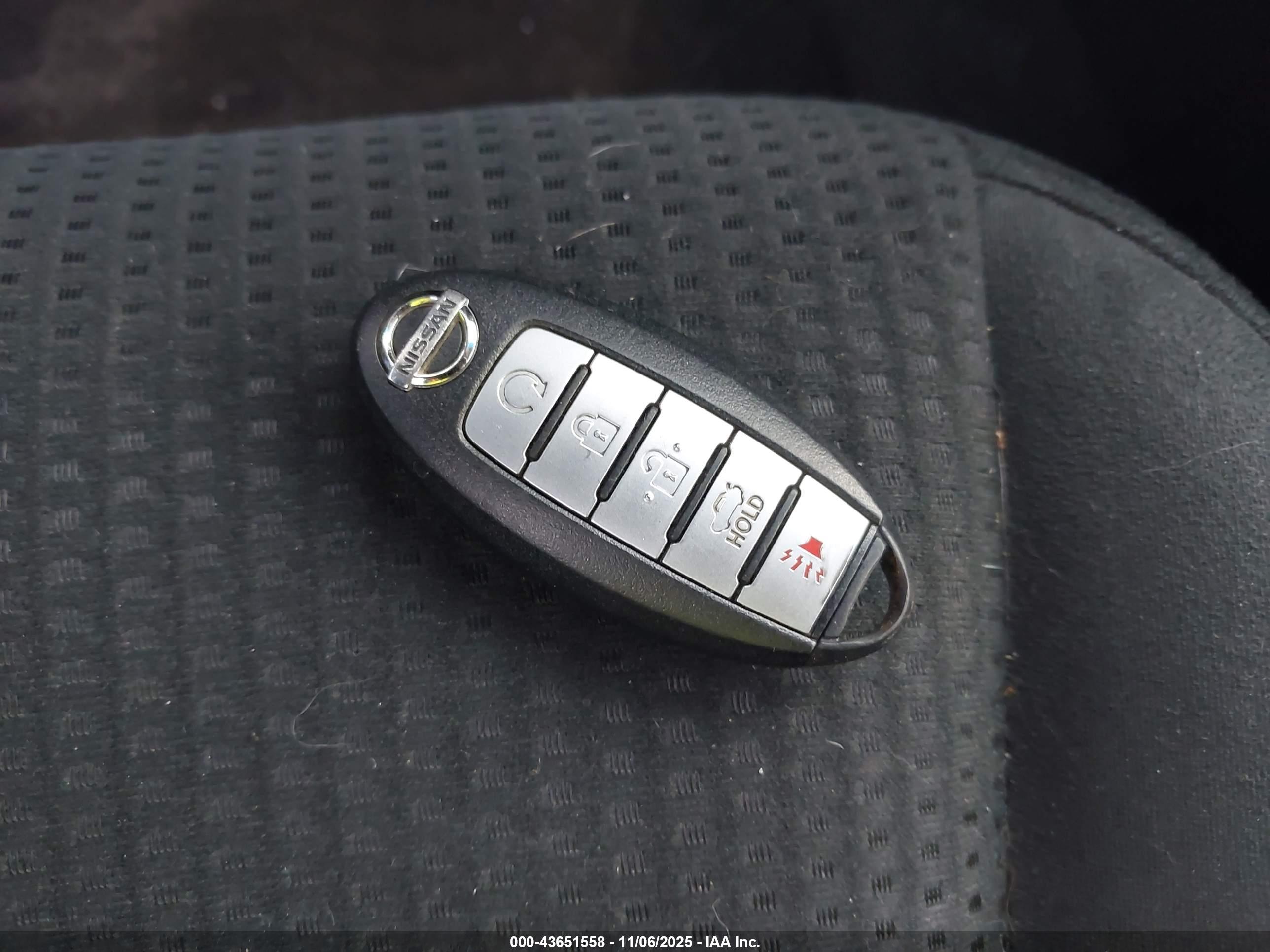 NISSAN ALTIMA image 11