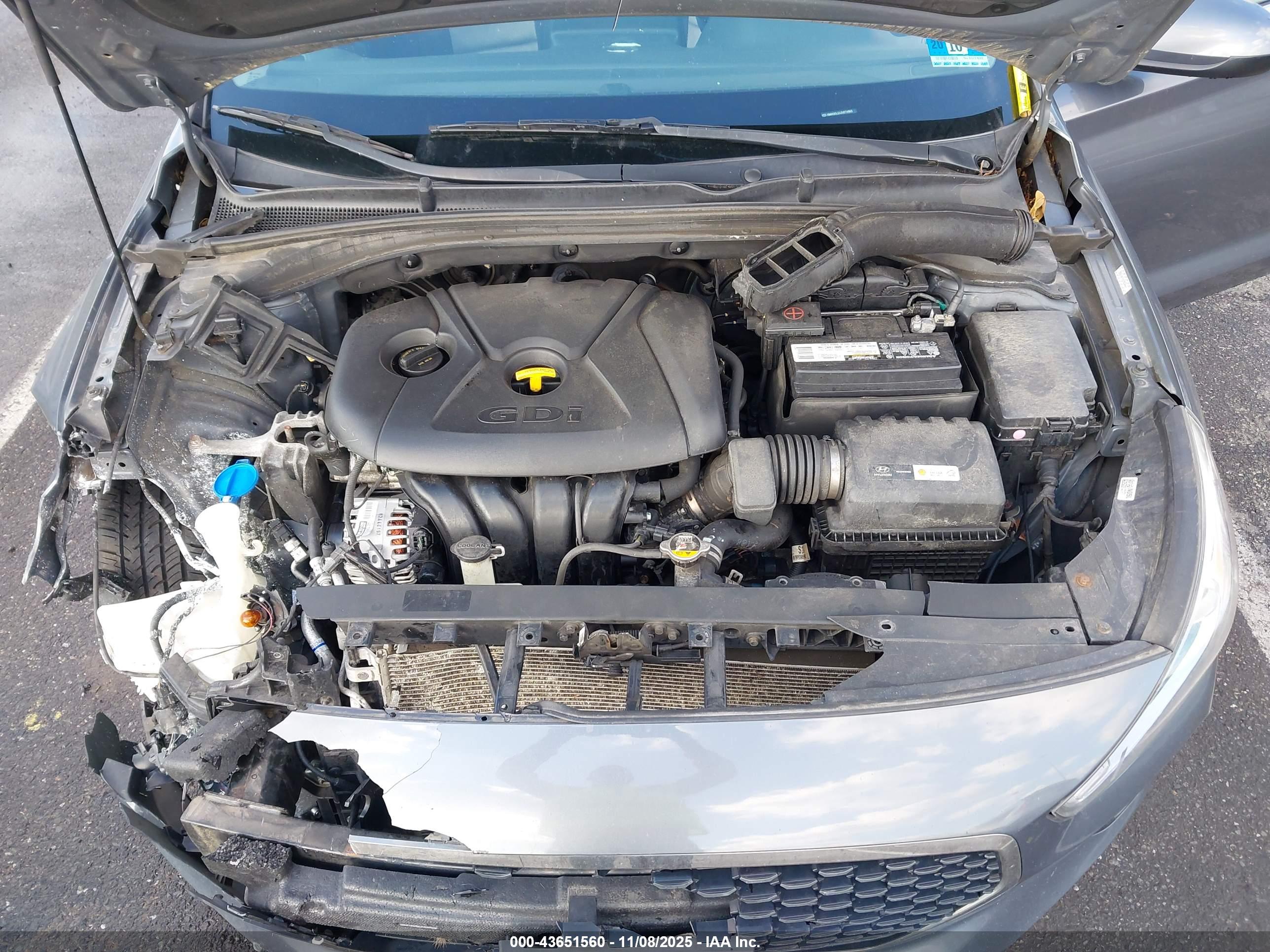HYUNDAI ELANTRA image 10