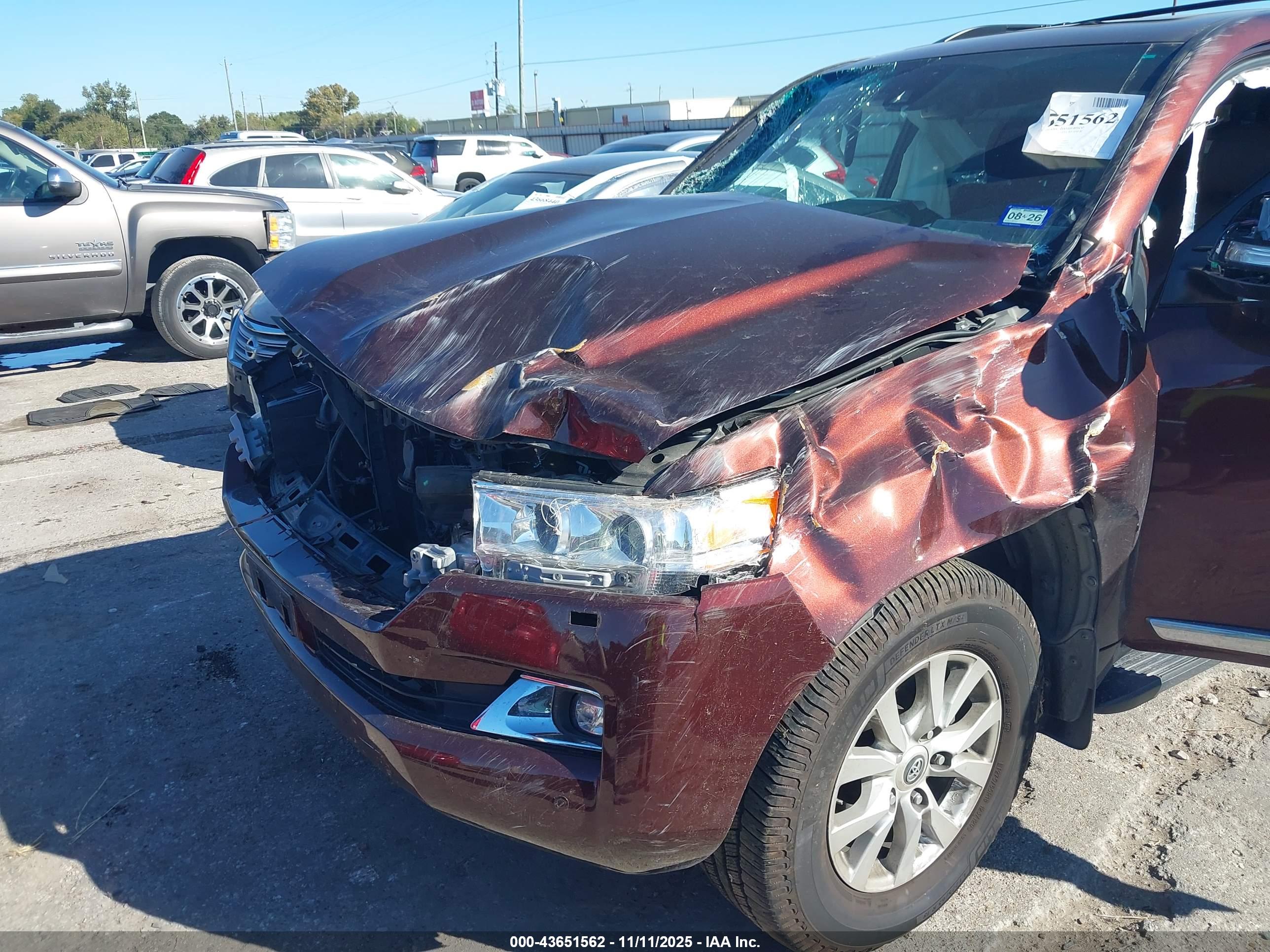 TOYOTA LAND image 6