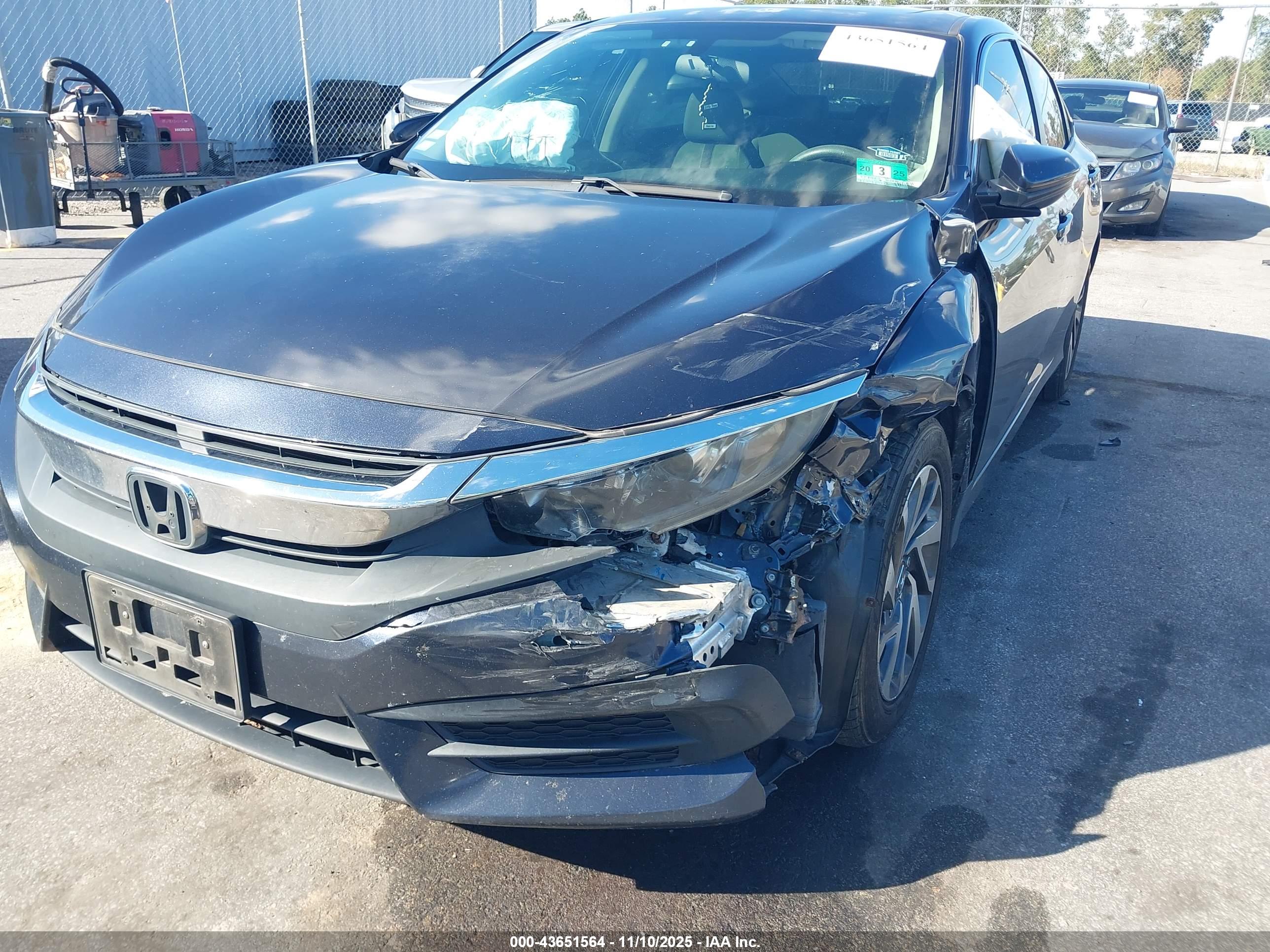 HONDA CIVIC image 6