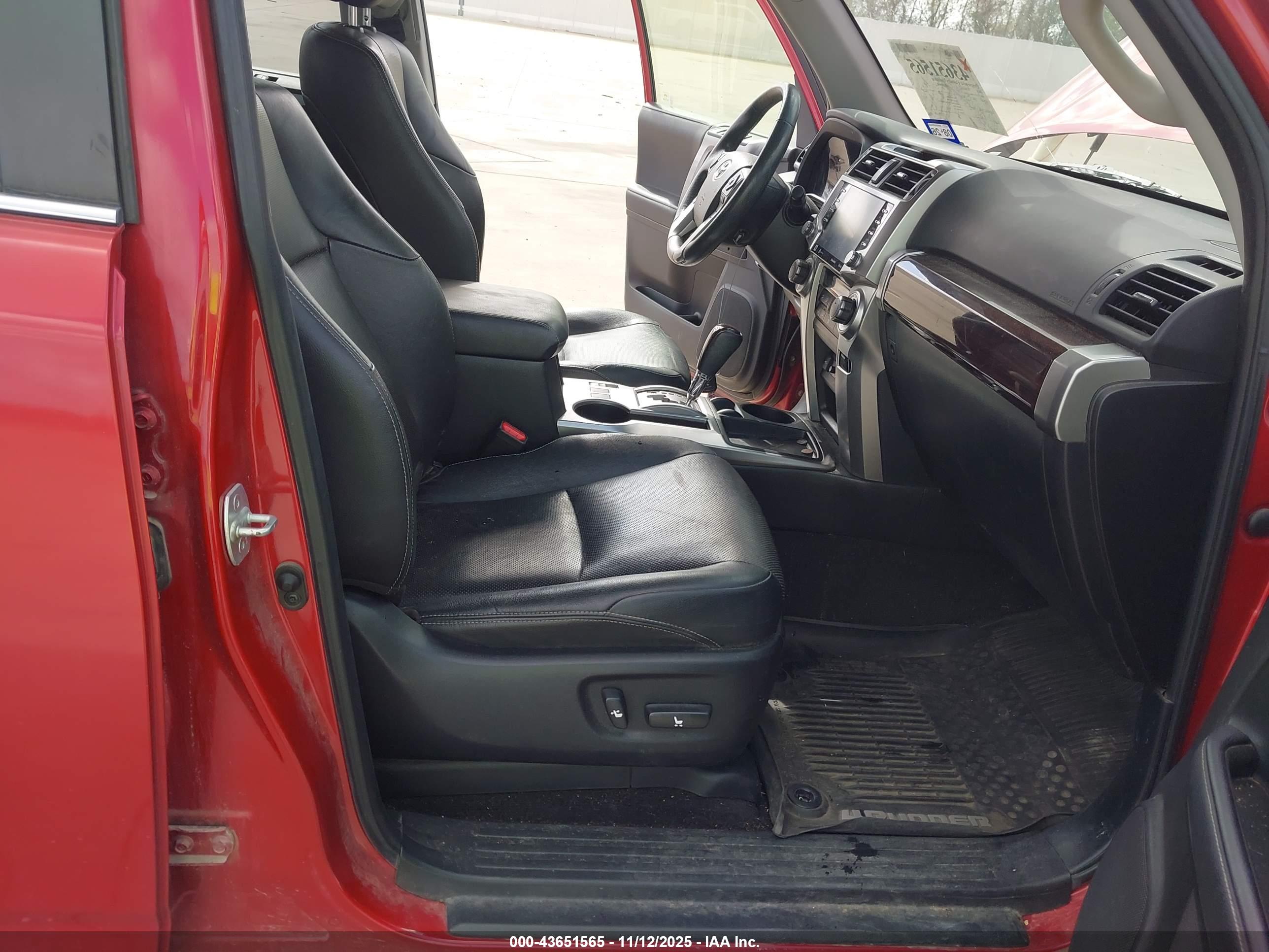 TOYOTA 4RUNNER image 5