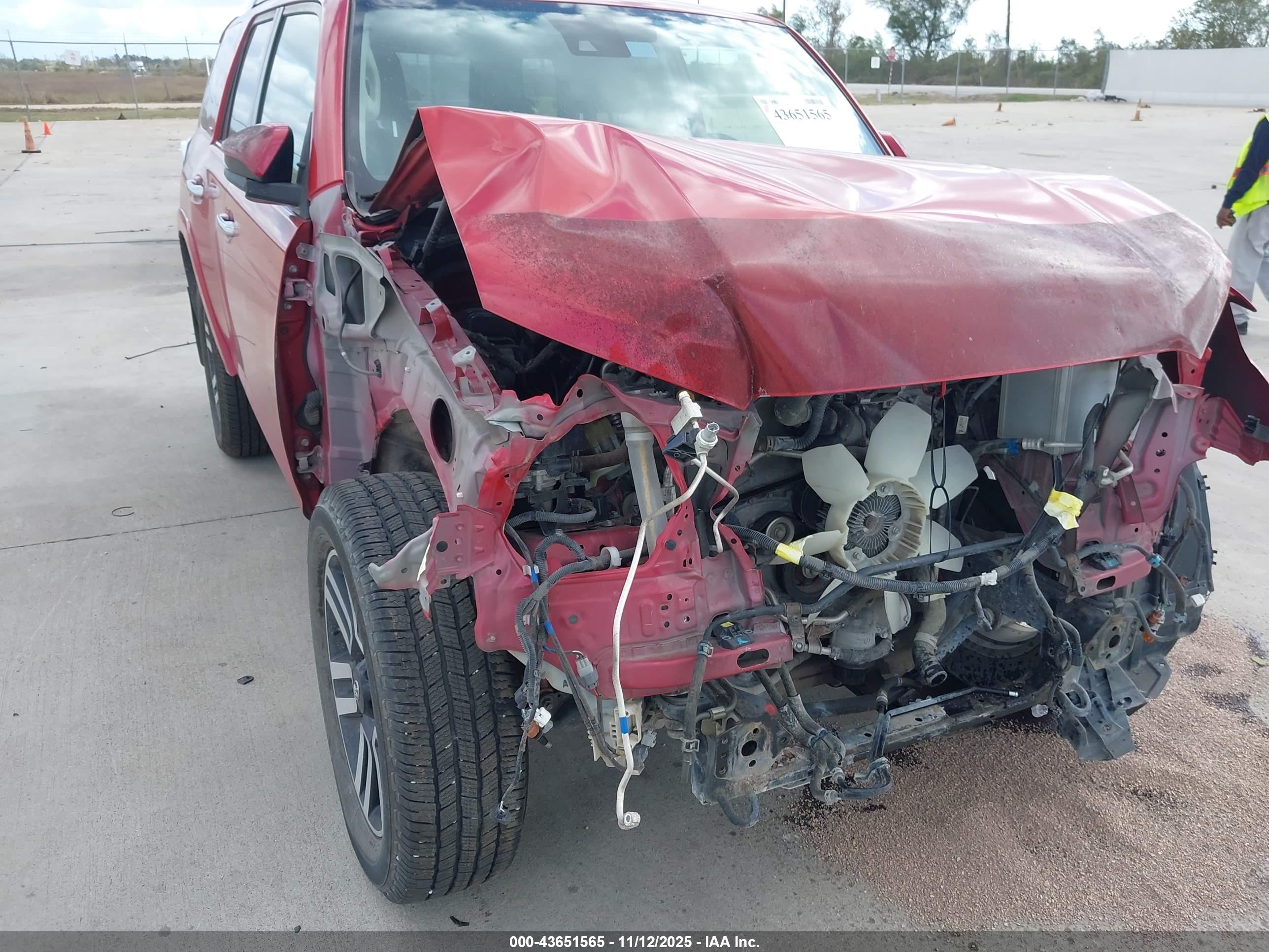 TOYOTA 4RUNNER image 6